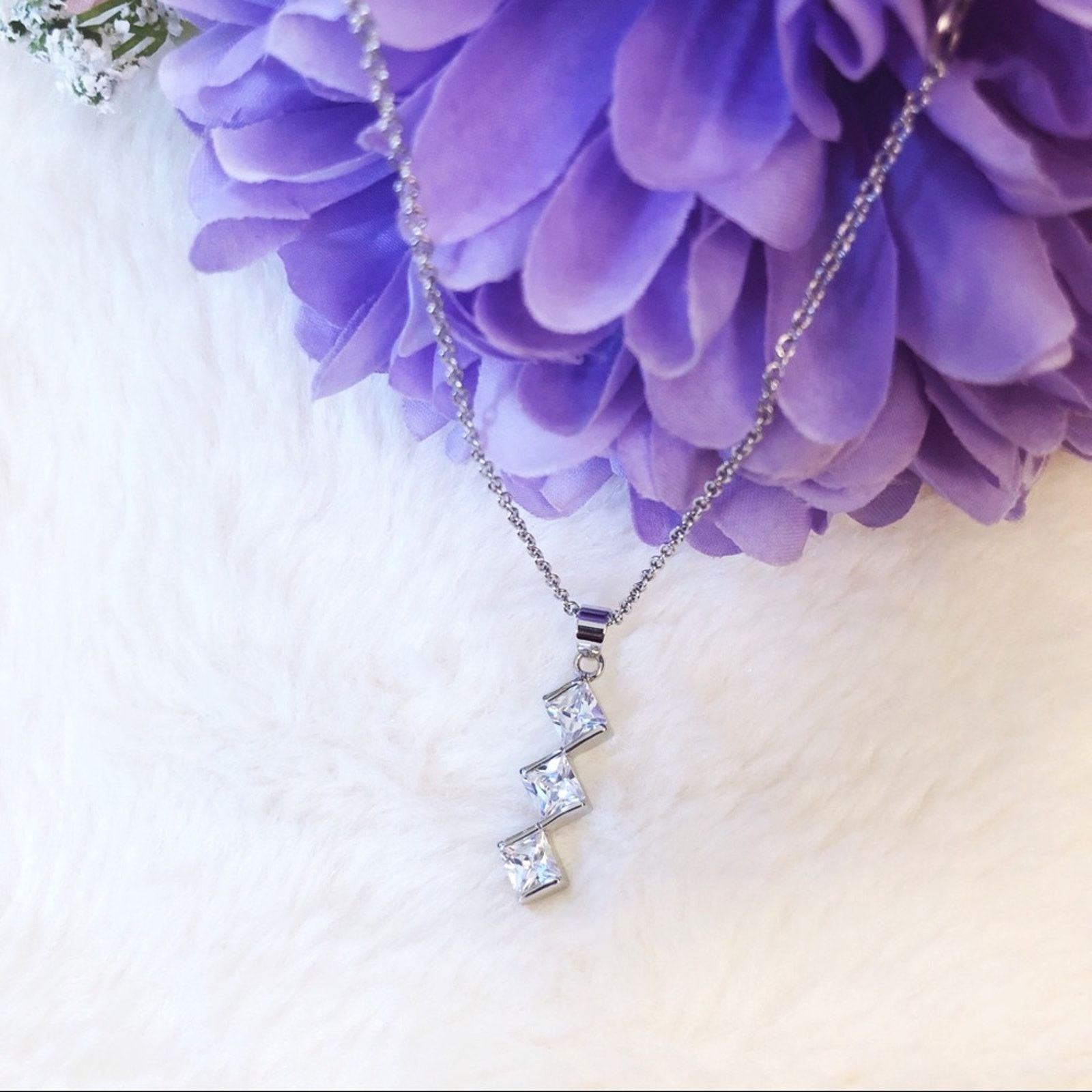 Other Sterling Silver Trio Crystal Necklace Size ONE SIZE - 1 Thumbnail