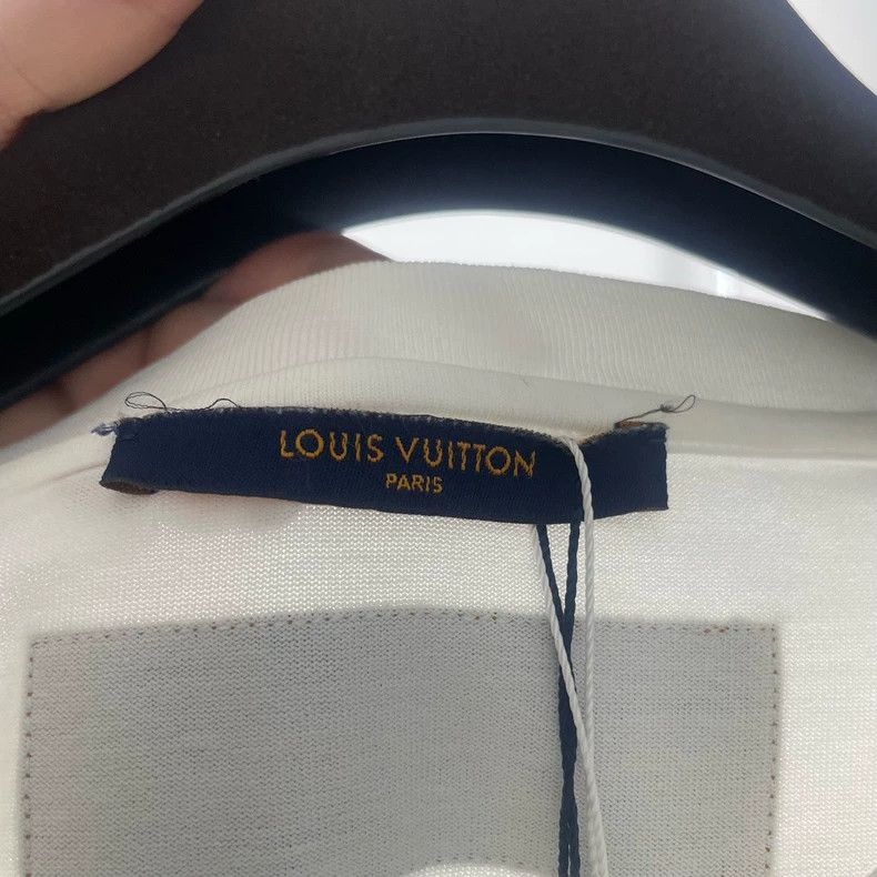 Louis Vuitton Louis Vuitton Paratrooper logo short sleeve Size US XXL / EU 58 / 5 - 4 Thumbnail