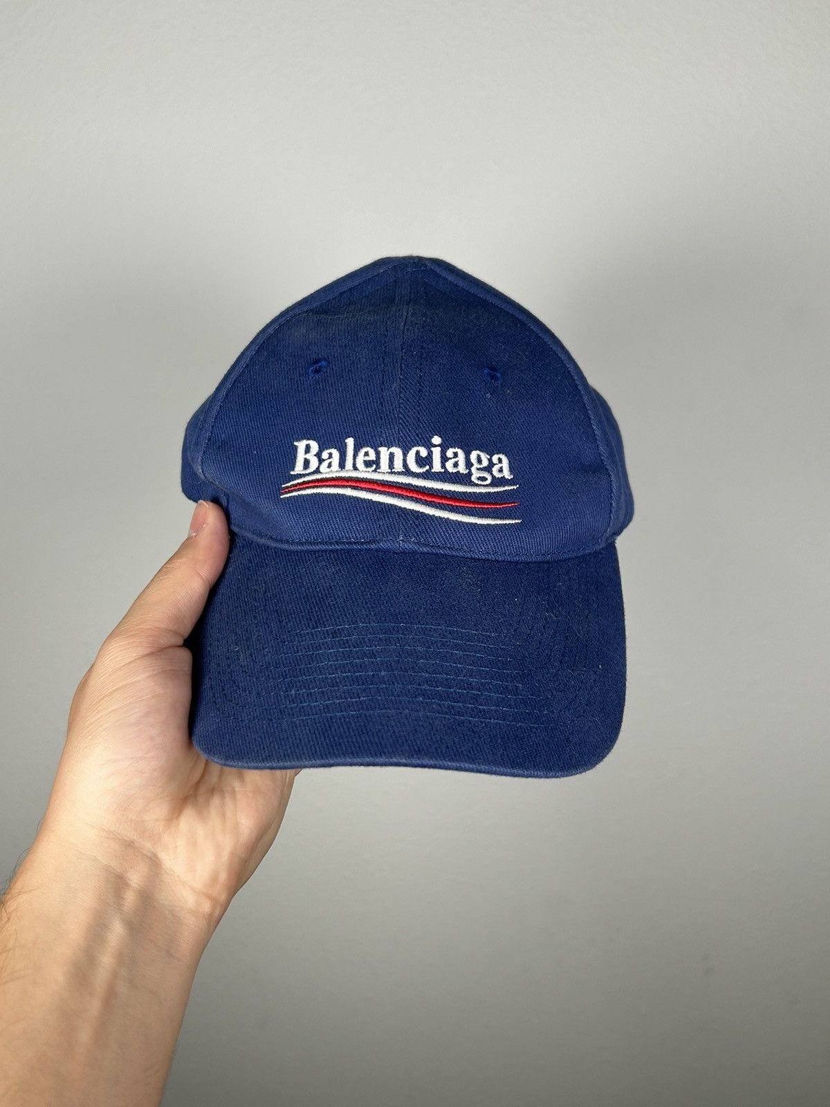 Balenciaga FW17 Campaign Shrunken Hat Size ONE SIZE - 2 Thumbnail