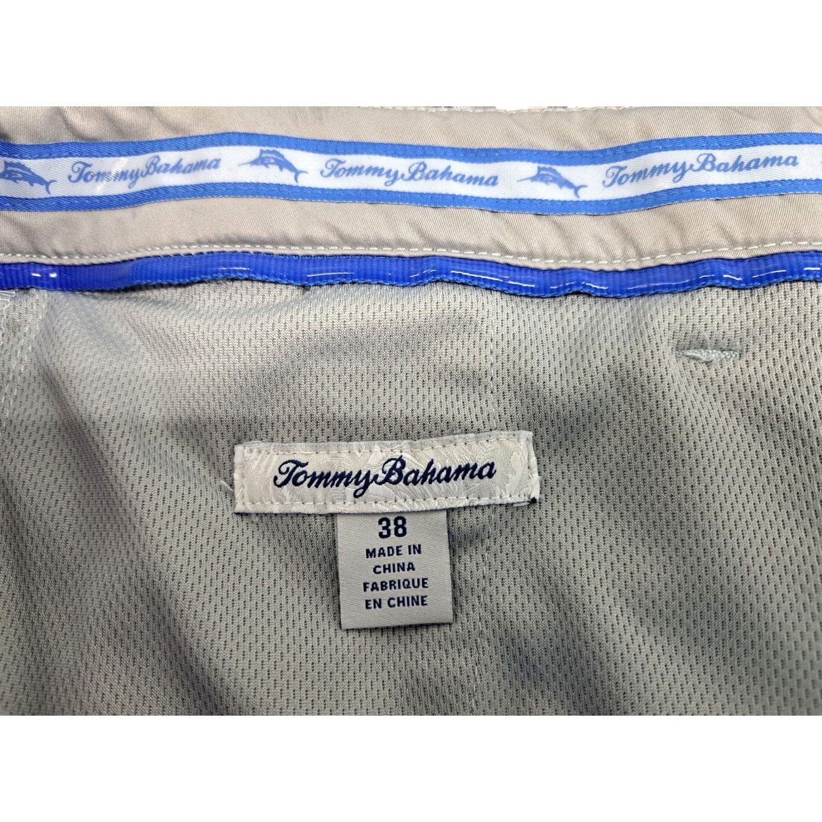 Tommy Bahama Tommy Bahama Casual Shorts Mens Size 38 Plaid Pink/Black/White Quick Dry Moisture Wicking Pockets Golf Travel Athletic Front Flat Front Size US 38 / EU 54 - 2 Thumbnail