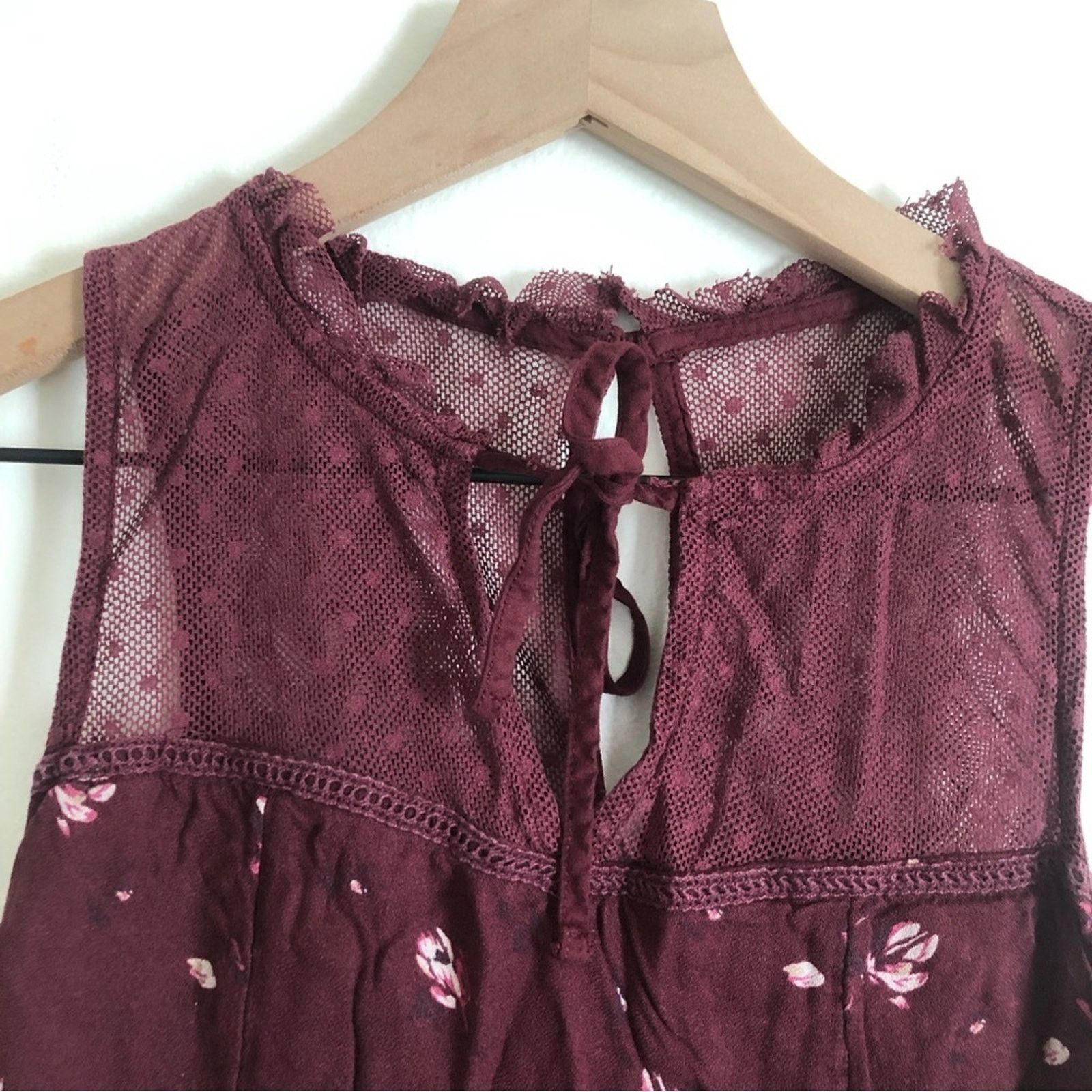 Hollister Hollister Red Fit and Flare Floral Lace Sheer Mini Dress Size XS / US 0-2 / IT 36-38 - 5 Thumbnail