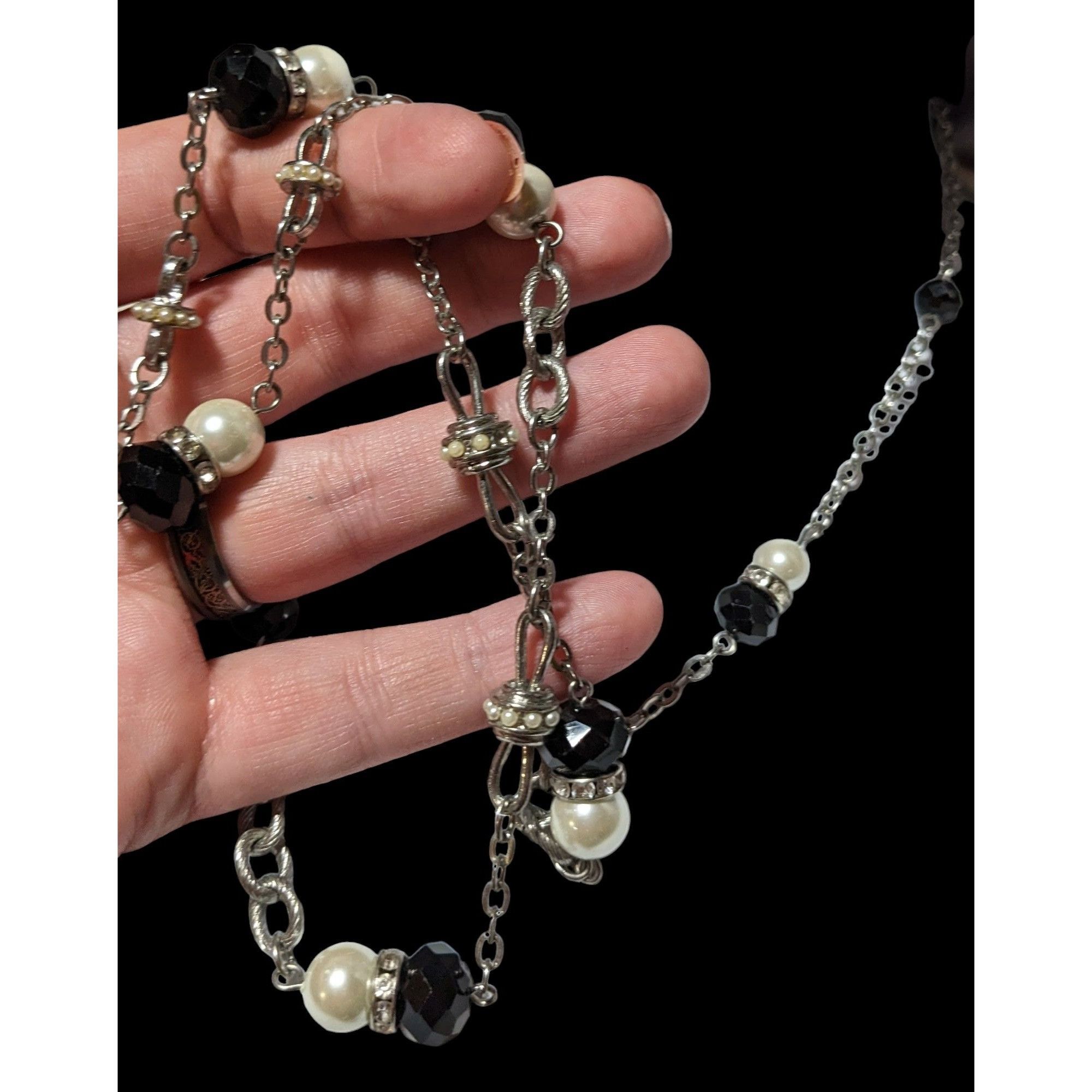 White House Black Market White House Black Market Pearl Black Glass Chain Necklace Size ONE SIZE - 3 Thumbnail