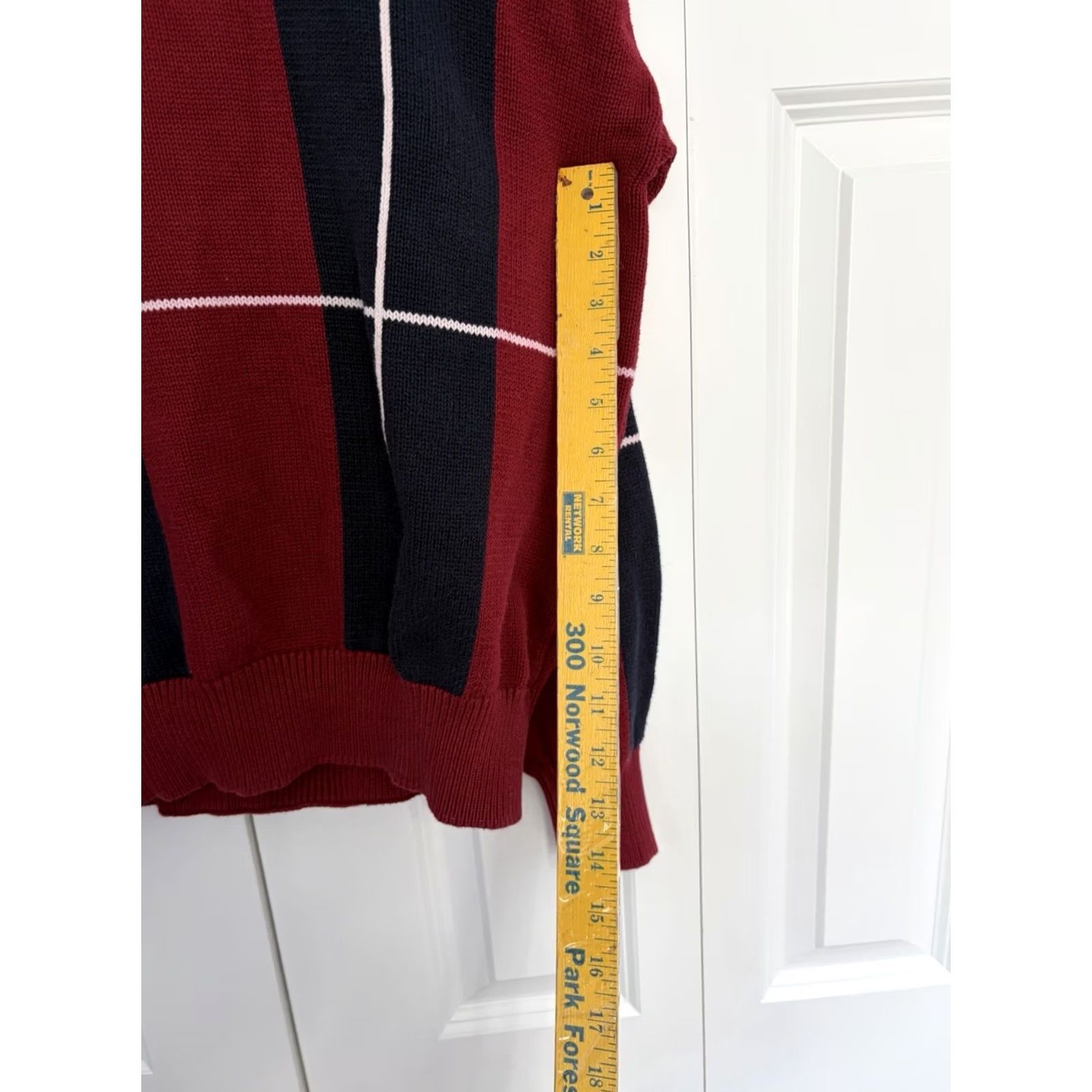 Nautica VINTAGE Nautica Sweater Mens Red Plaid Knit Crew Neck Long Sleeve Pullover 90s Medium Regular Man Mens Size US M / EU 48-50 / 2 - 4 Thumbnail