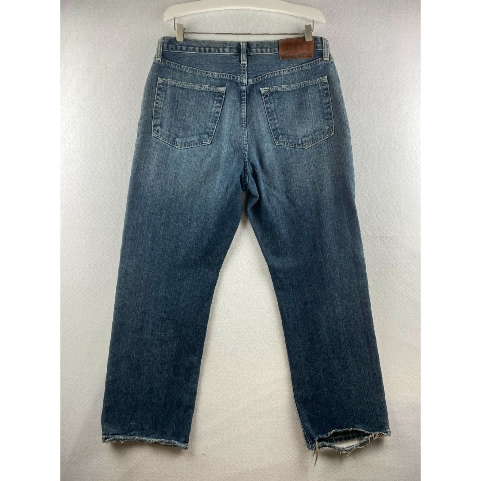 Eddie Bauer Eddie Bauer Jeans Mens 34 Blue Straight Relaxed Distressed 5-Pocket Denim Cotton Blend Pants Size US 34 / EU 50 - 7 Thumbnail