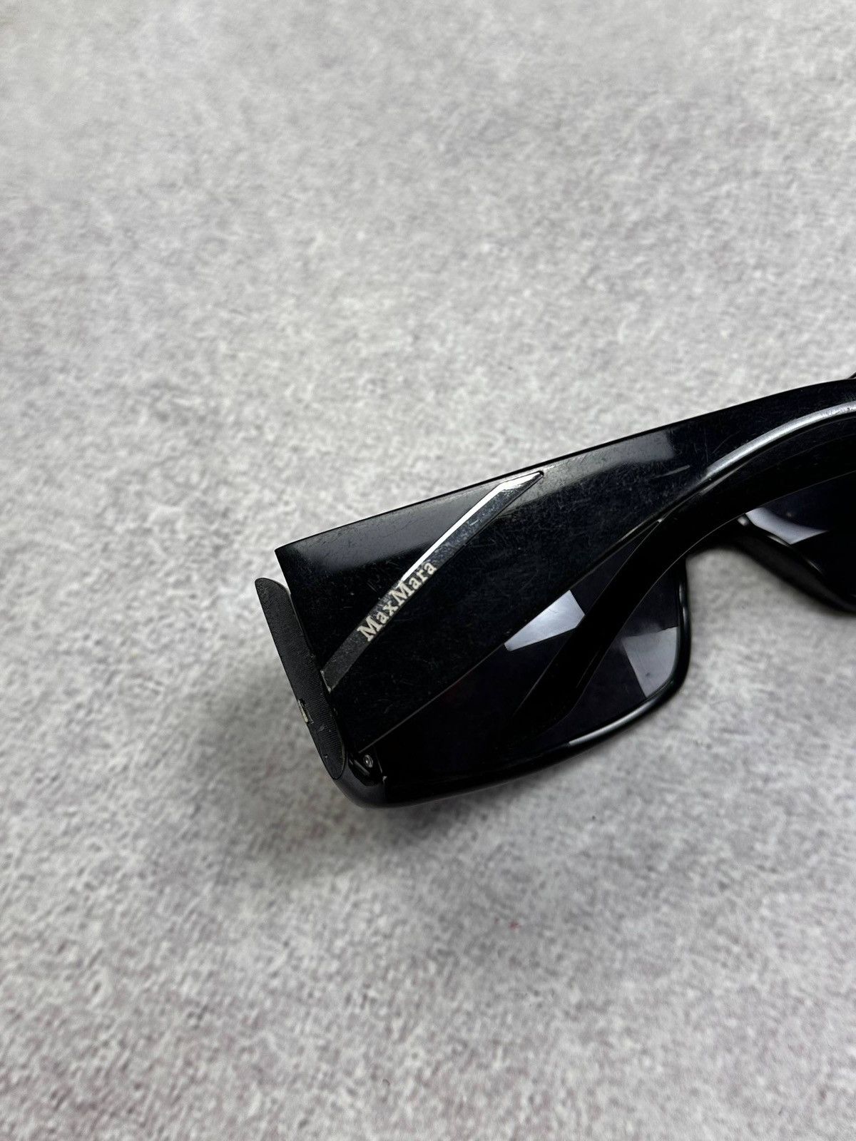 Vintage Max Mara Black Vintage Sunglasses Size ONE SIZE - 3 Thumbnail