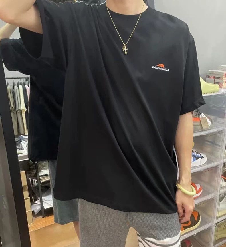 Balenciaga Balenciaga Year of the Tiger limited black logo monogramme Size US L / EU 52-54 / 3 - 9 Thumbnail