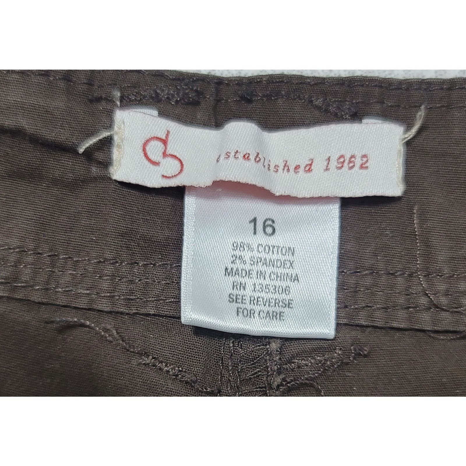 Other Dressbarn Brown Flat Front Cargo Cropped Pant 16 Side Pocket Size 38" / US 16 / IT 52 - 3 Thumbnail