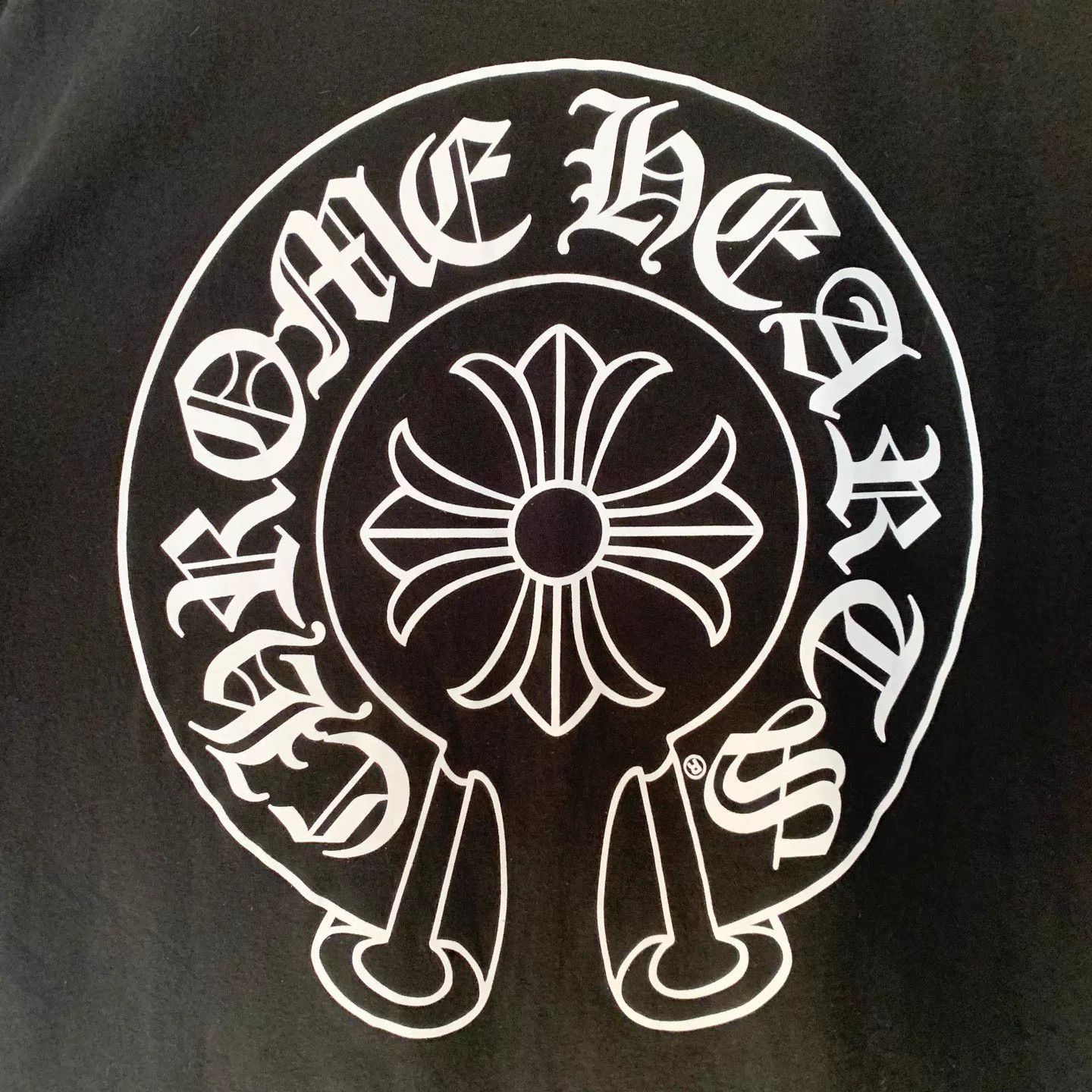 Chrome Hearts Chrome Hearts Black Horseshoe Logo Pocket Short Sleeve T Size US L / EU 52-54 / 3 - 8 Thumbnail