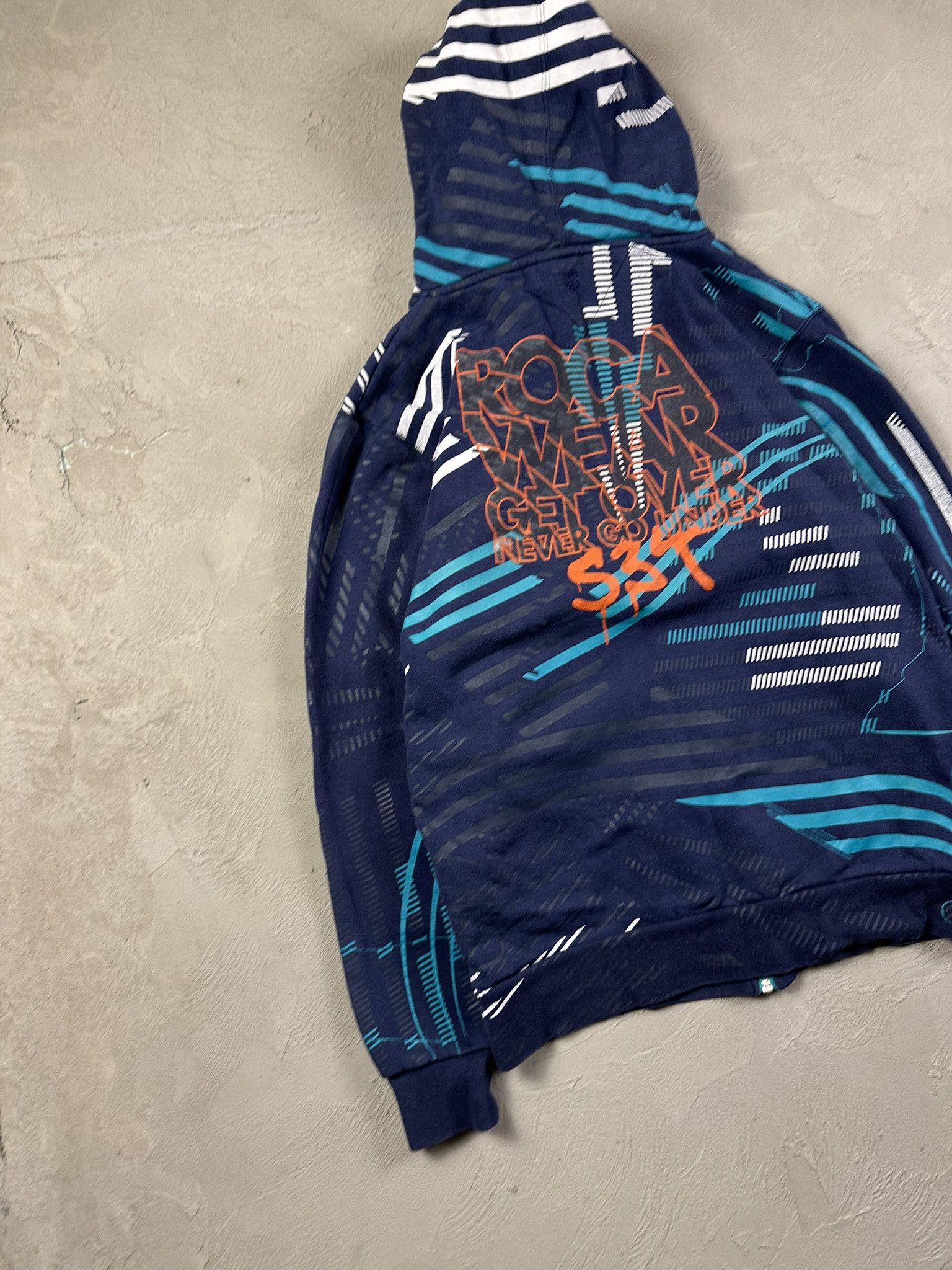 Rocawear Vintage Crazy Y2k Rocawear Fullprint Hiphop Rap Zip Hoodie Size US S / EU 44-46 / 1 - 11 Thumbnail