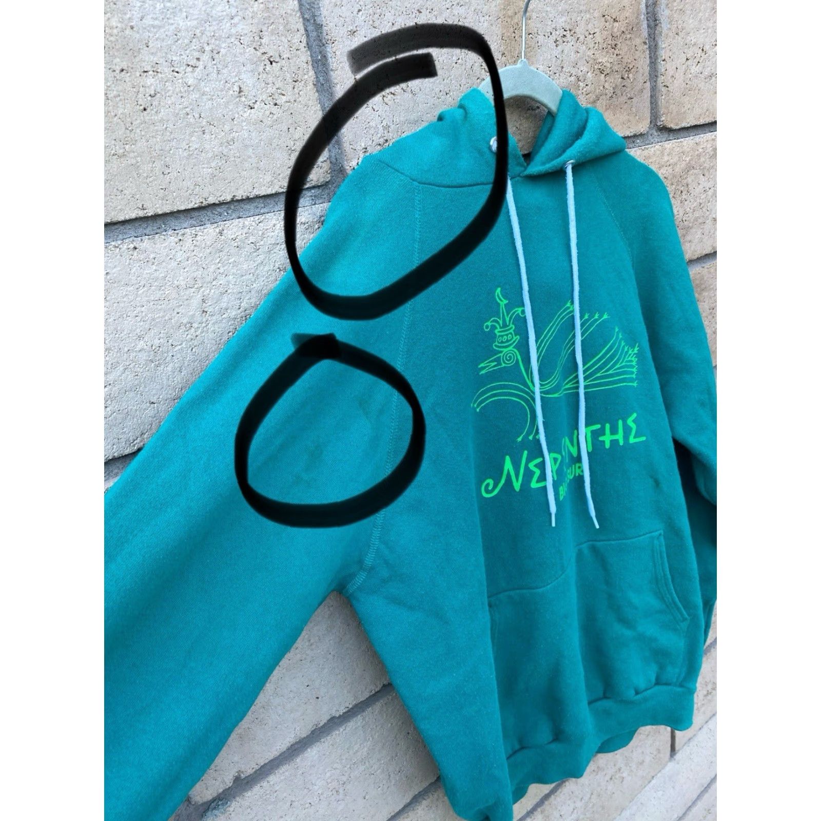 Hanes VINTAGE Hanes Nepenthe Big Sur Raglan Hoodie Sweatshirt Pullover Sweater Jumper Size L Green Graphic Print Men Hoodie Pullover 90s Mens Size US L / EU 52-54 / 3 - 7 Thumbnail