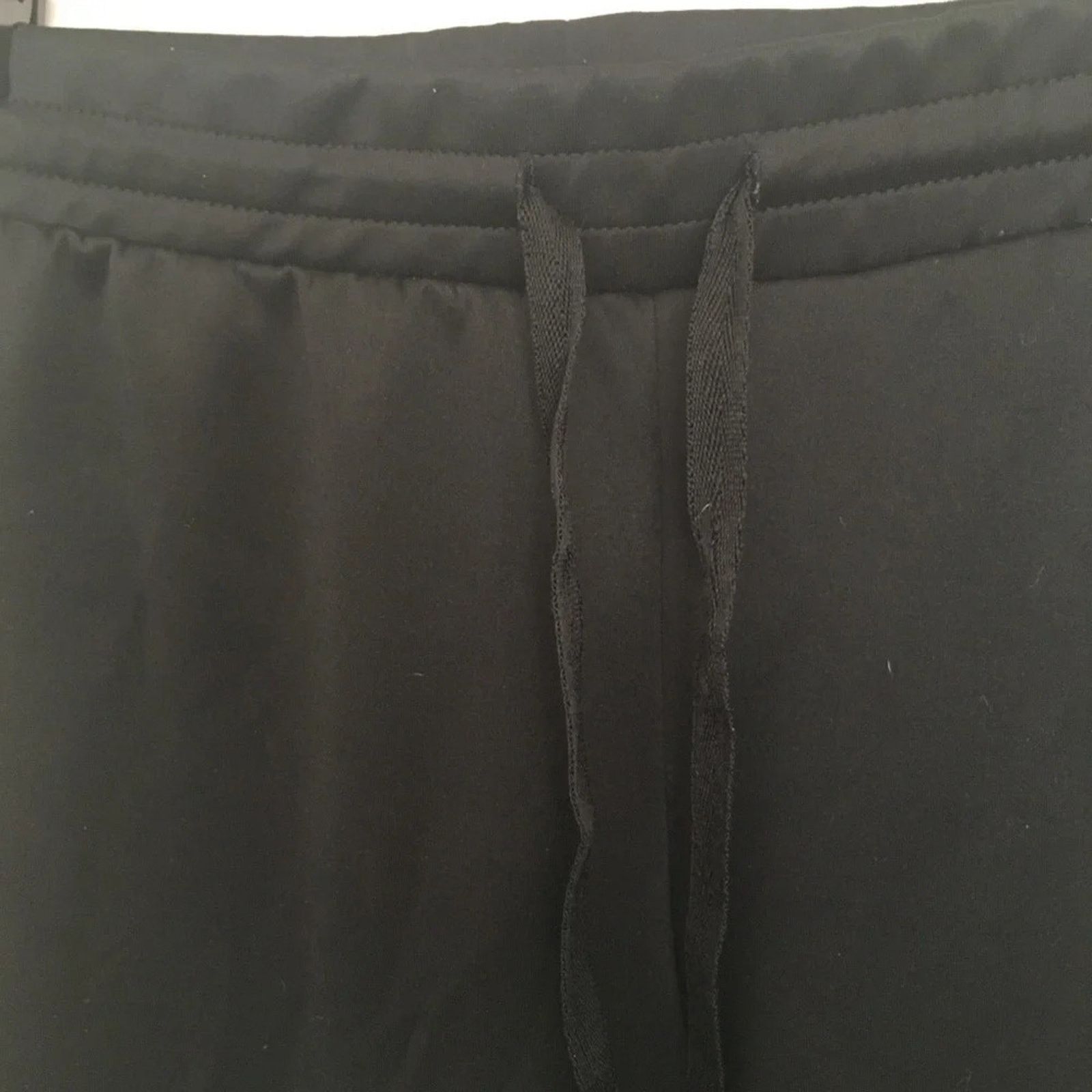 Fabletics Fabletics black full length joggers, size small Size 28" / US 6 / IT 42 - 6 Thumbnail
