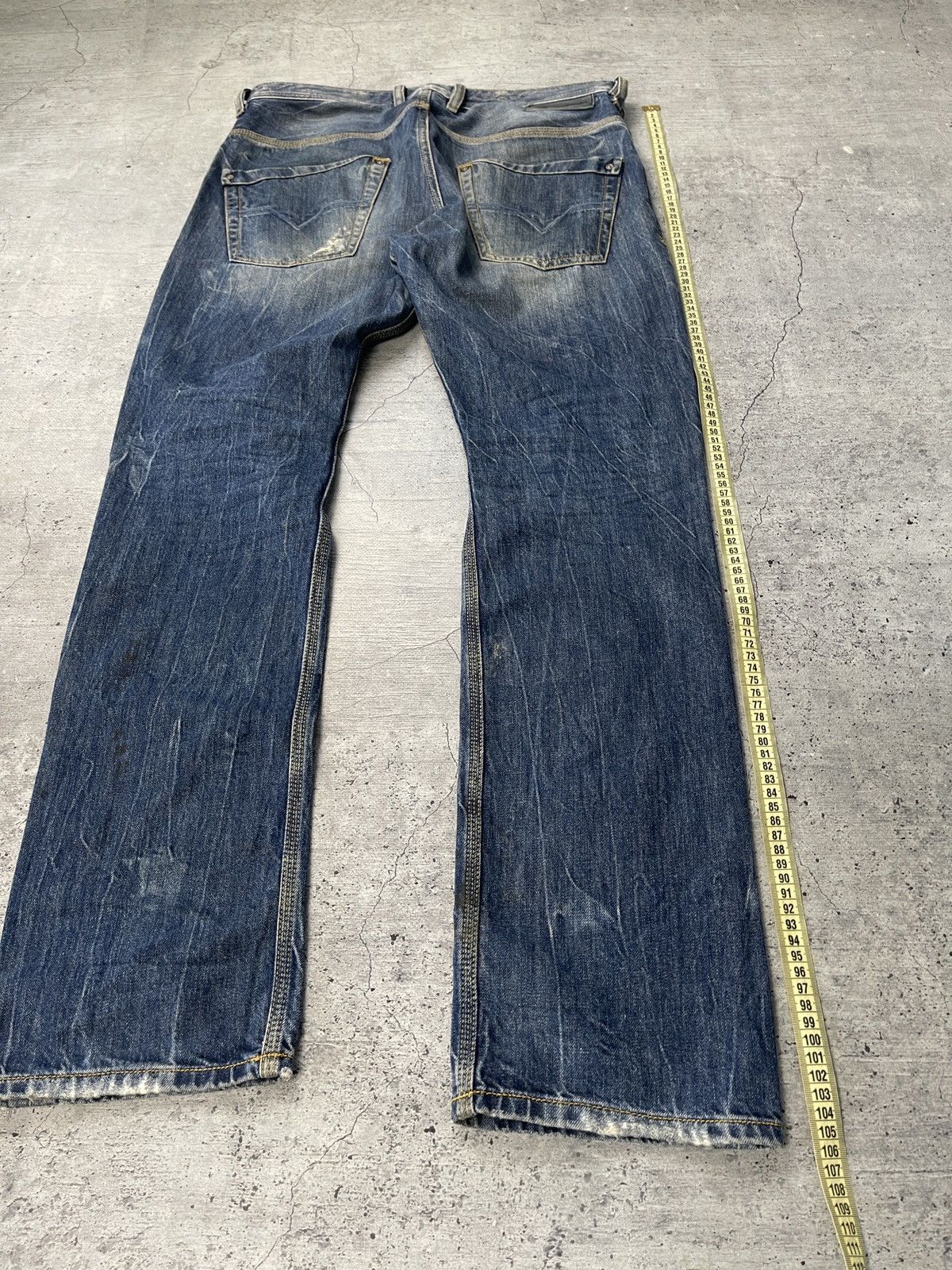 Designer Diesel Krooley distressed carrot jeans 31/32 Size US 31 - 8 Thumbnail
