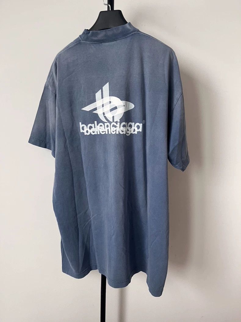 Balenciaga Balenciaga Monogram Logo Printed Crew Neck Pullover Short Size US S / EU 44-46 / 1 - 2 Thumbnail
