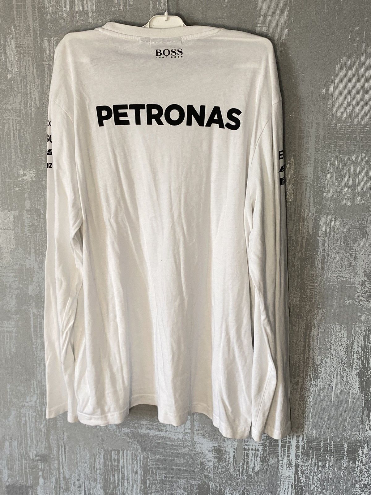 Hugo Boss Vintage Petronas Hugo Boss Formula One Long Sleeve T-shirt Size US XXL / EU 58 / 5 - 2 Thumbnail