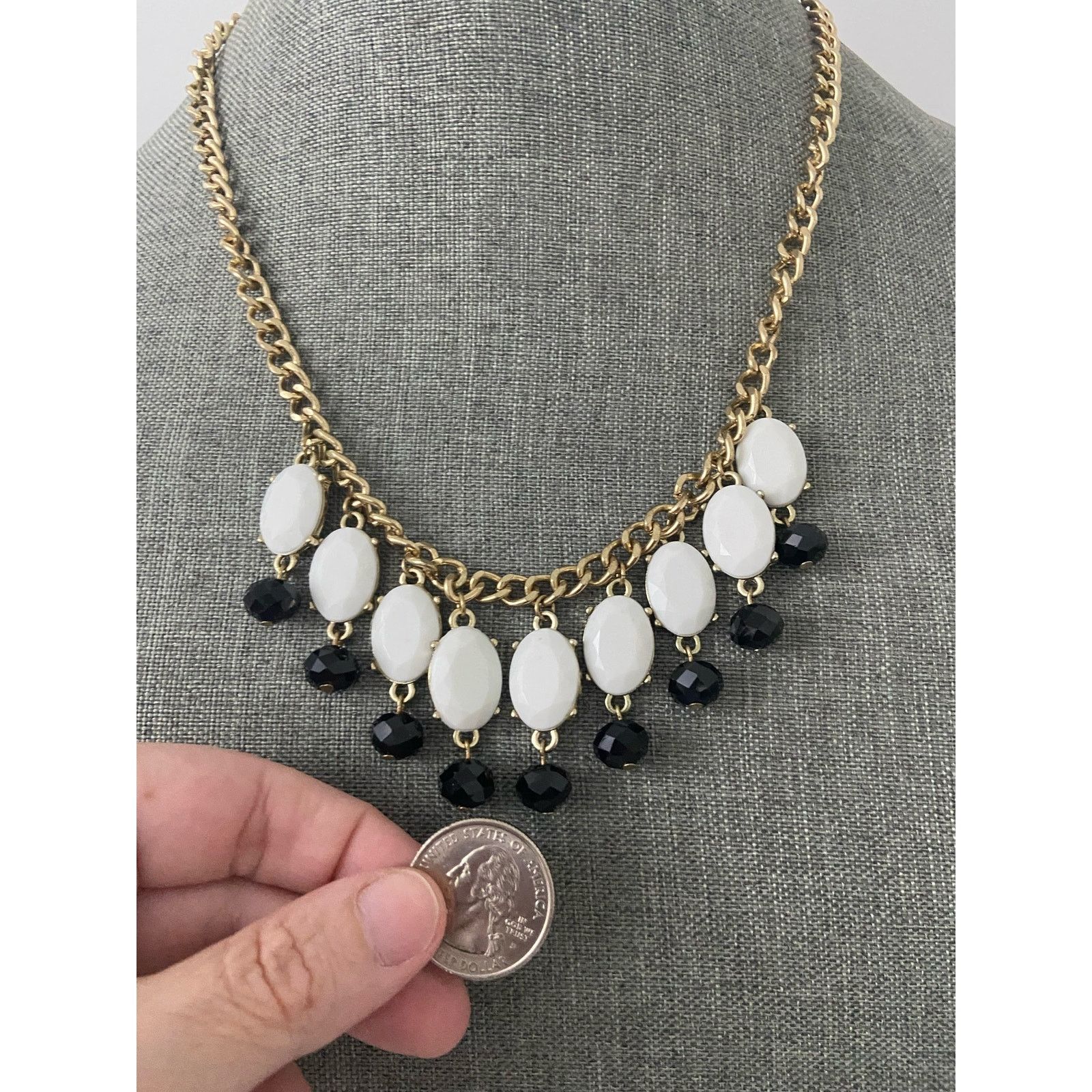 Other Black and white Necklace gold tone Size ONE SIZE - 2 Thumbnail
