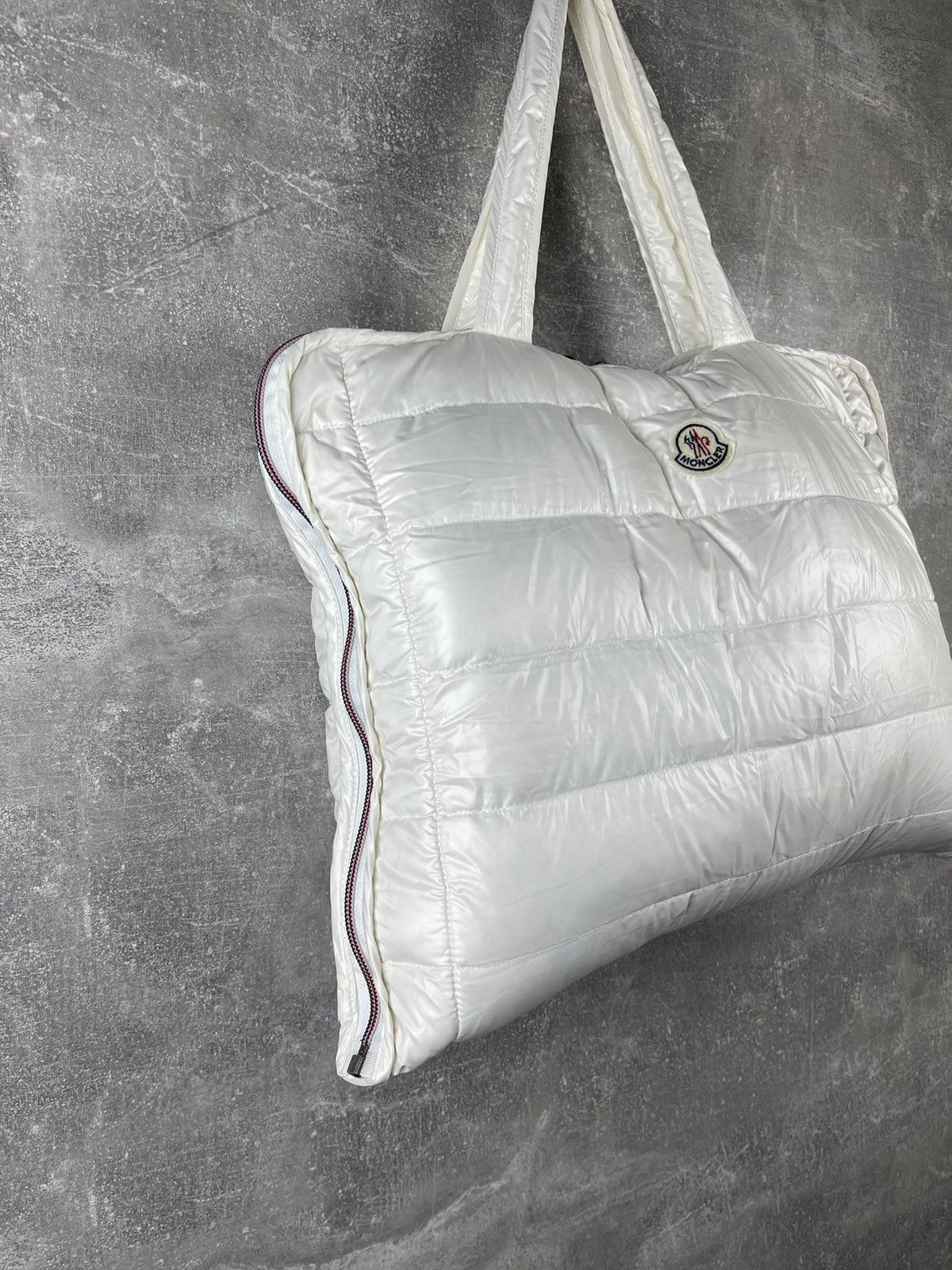 Moncler Moncler France Nylon Puffer Luxury Down White Zip Tote Bag Size ONE SIZE - 2 Thumbnail