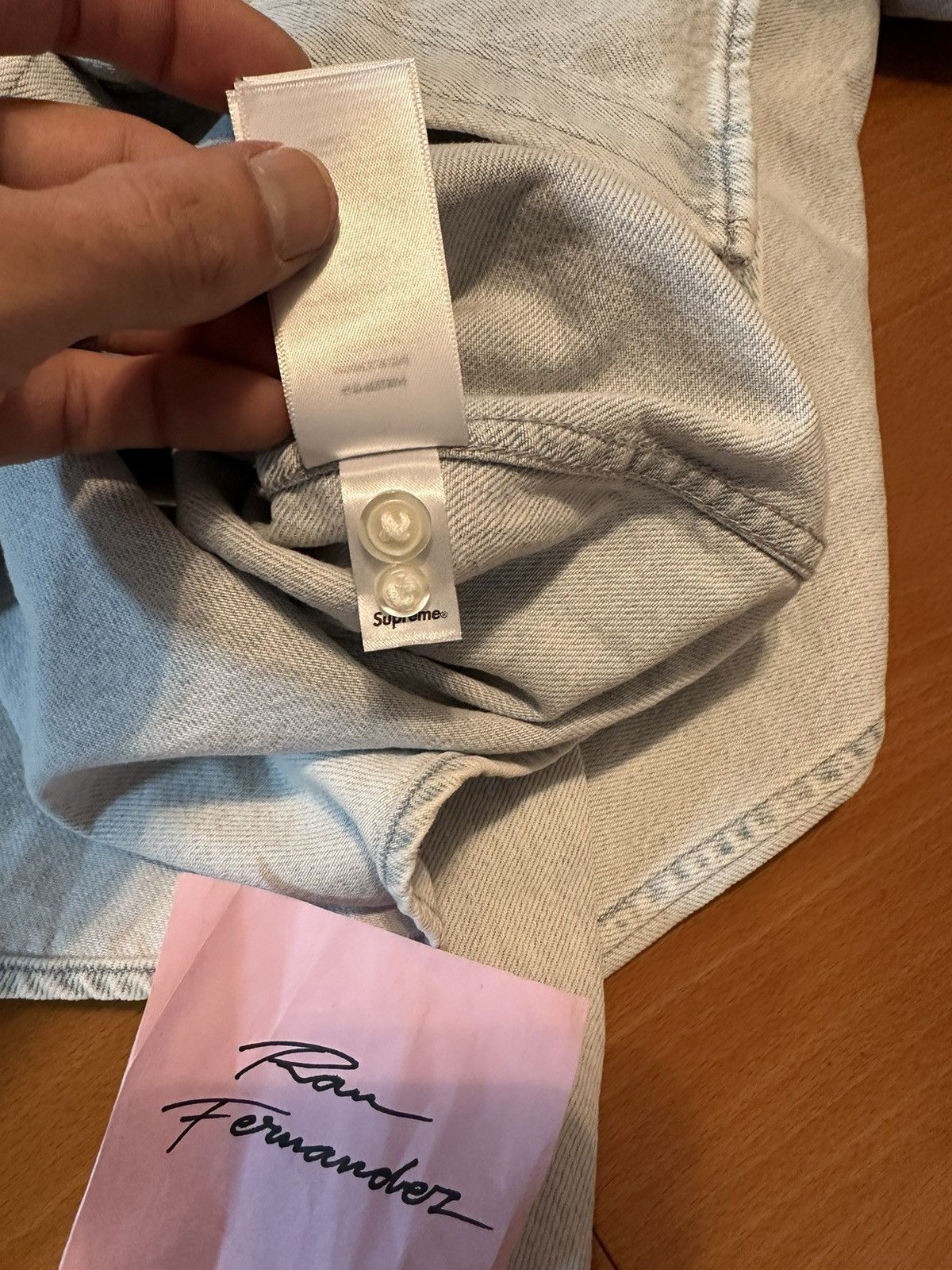 Supreme Supreme small box shirt FW24 washed denim Size US M / EU 48-50 / 2 - 8 Thumbnail