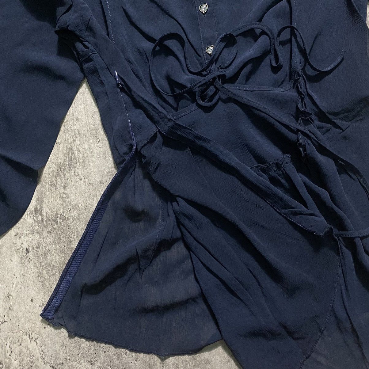Chloe Vintage Chloe Silk Blouse Size M / US 6-8 / IT 42-44 - 4 Thumbnail