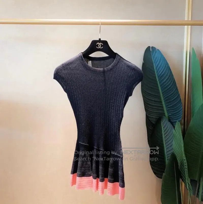 Dior Dior Color Block Cashmere Short Sleeve Sweater . Size S / US 4 / IT 40 - 1 Thumbnail