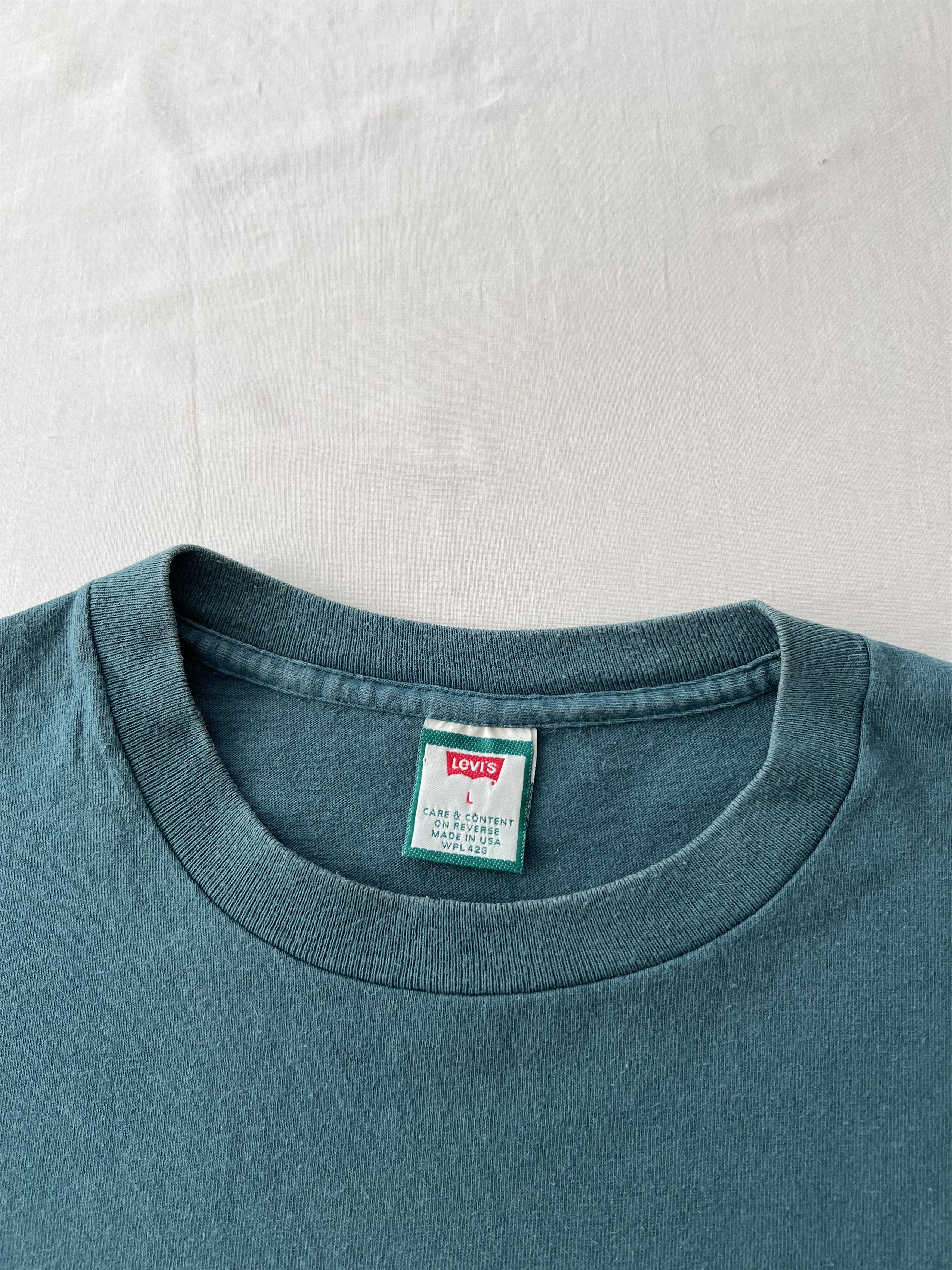 Levi's Vintage 1994 Levis Levi Strauss & Co T-shirt Size US L / EU 52-54 / 3 - 16 Thumbnail