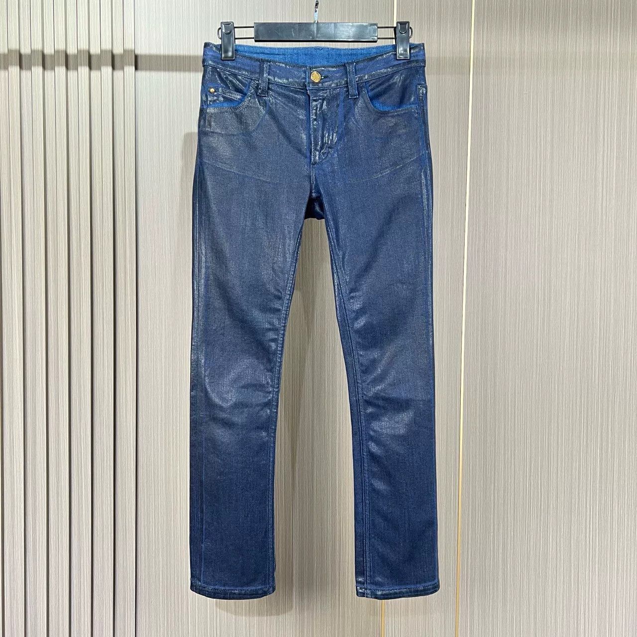 Louis Vuitton louis vuitton waxed denim long pants Size US 34 / EU 50 - 1 Thumbnail
