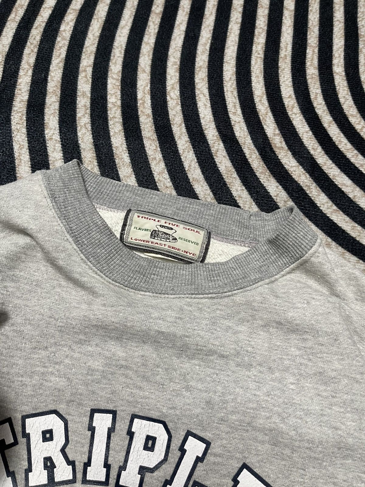 Triple 5 Soul 90s TRIPLE FIVE SOUL BIG LOGO PRINT CREWNECK Size US L / EU 52-54 / 3 - 7 Thumbnail