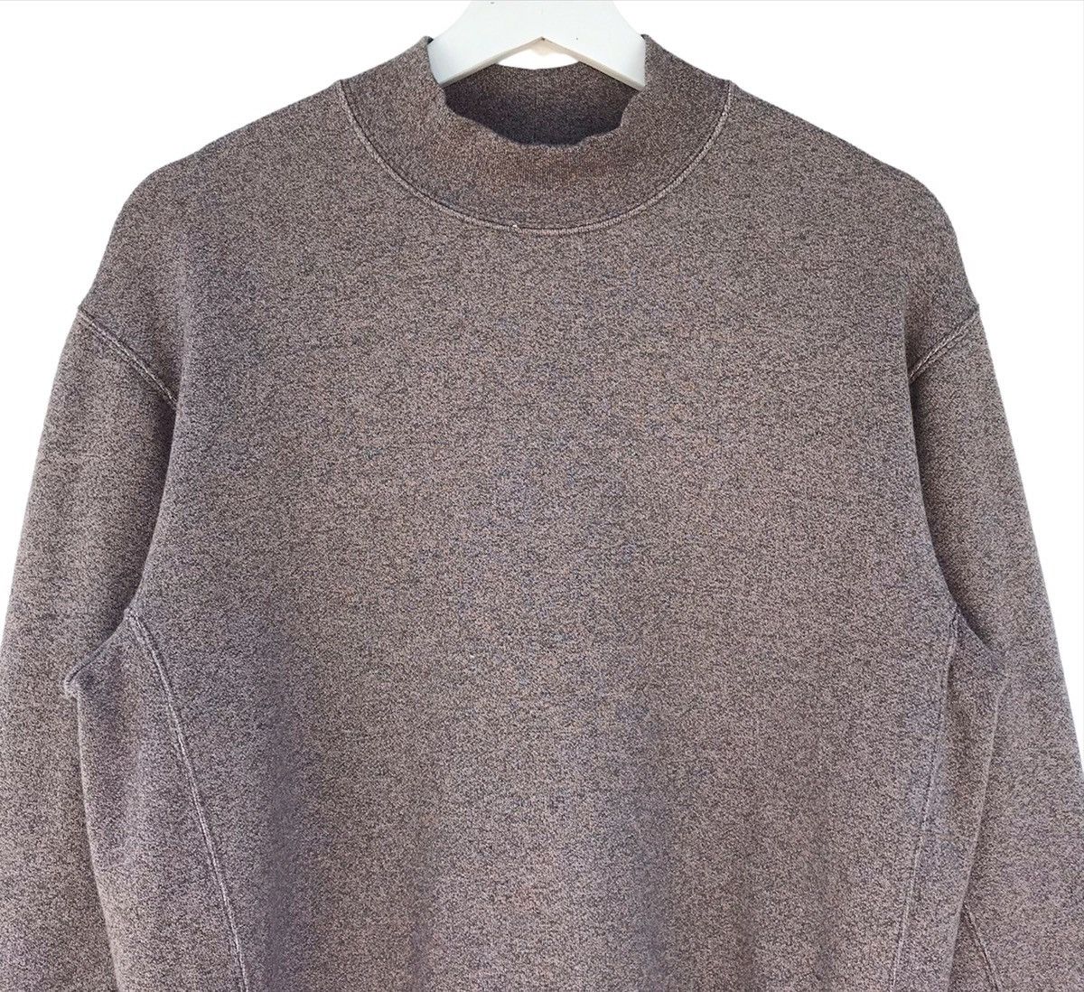 Uniqlo Uniqlo urism brown crewneck sweatshirt Size US M / EU 48-50 / 2 - 2 Thumbnail