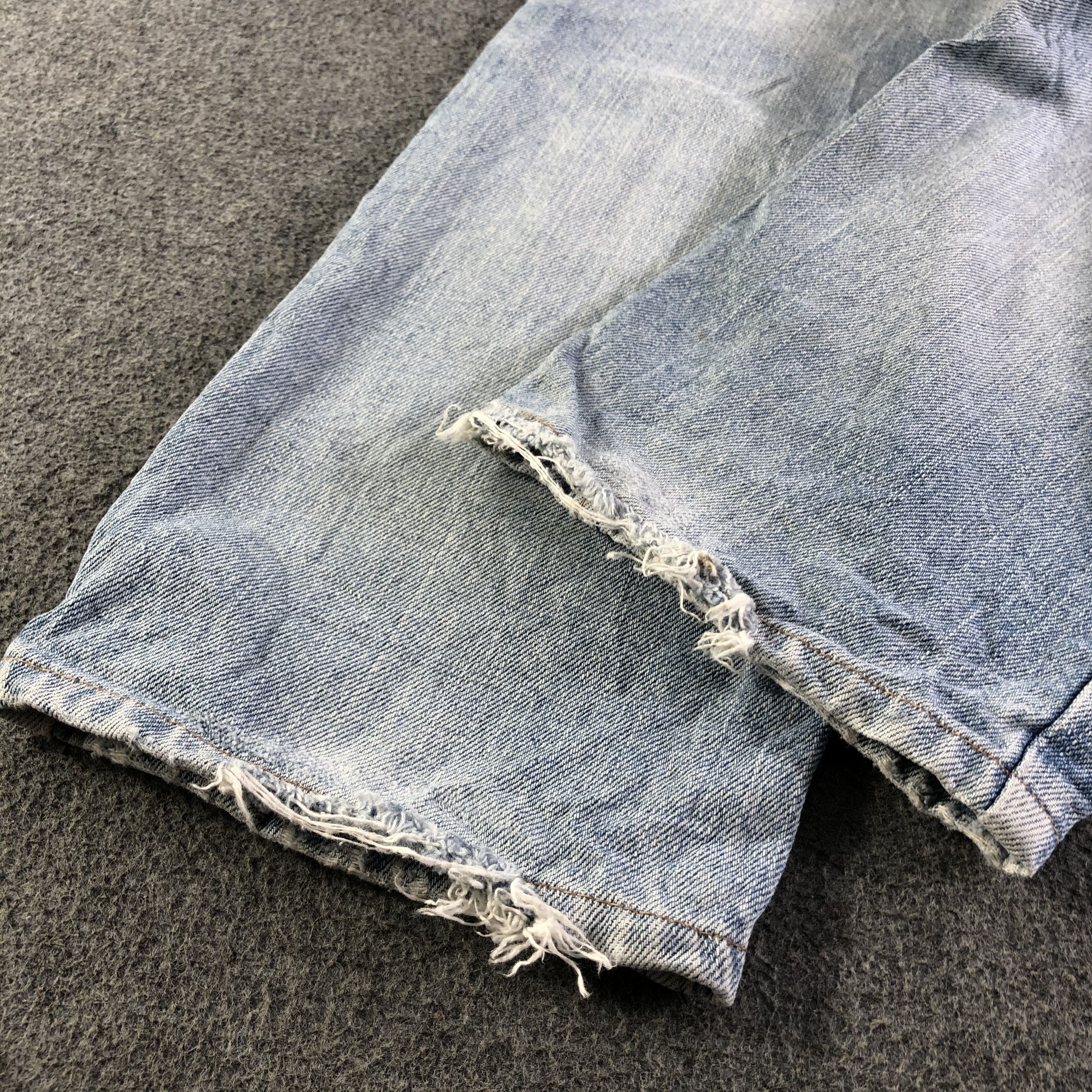 Levi's 90s Vintage Light Wash Levis Jeans-J4584 Size US 27 - 5 Thumbnail