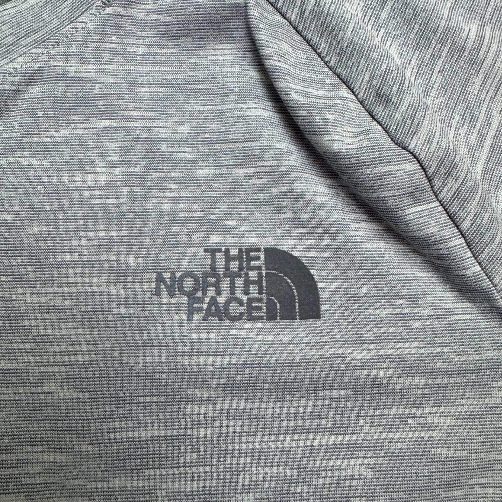 The North Face The North Face FlashDry T-Shirt Mens Small Gray V-Neck Short Sleeve Active Tee Size US S / EU 44-46 / 1 - 5 Thumbnail