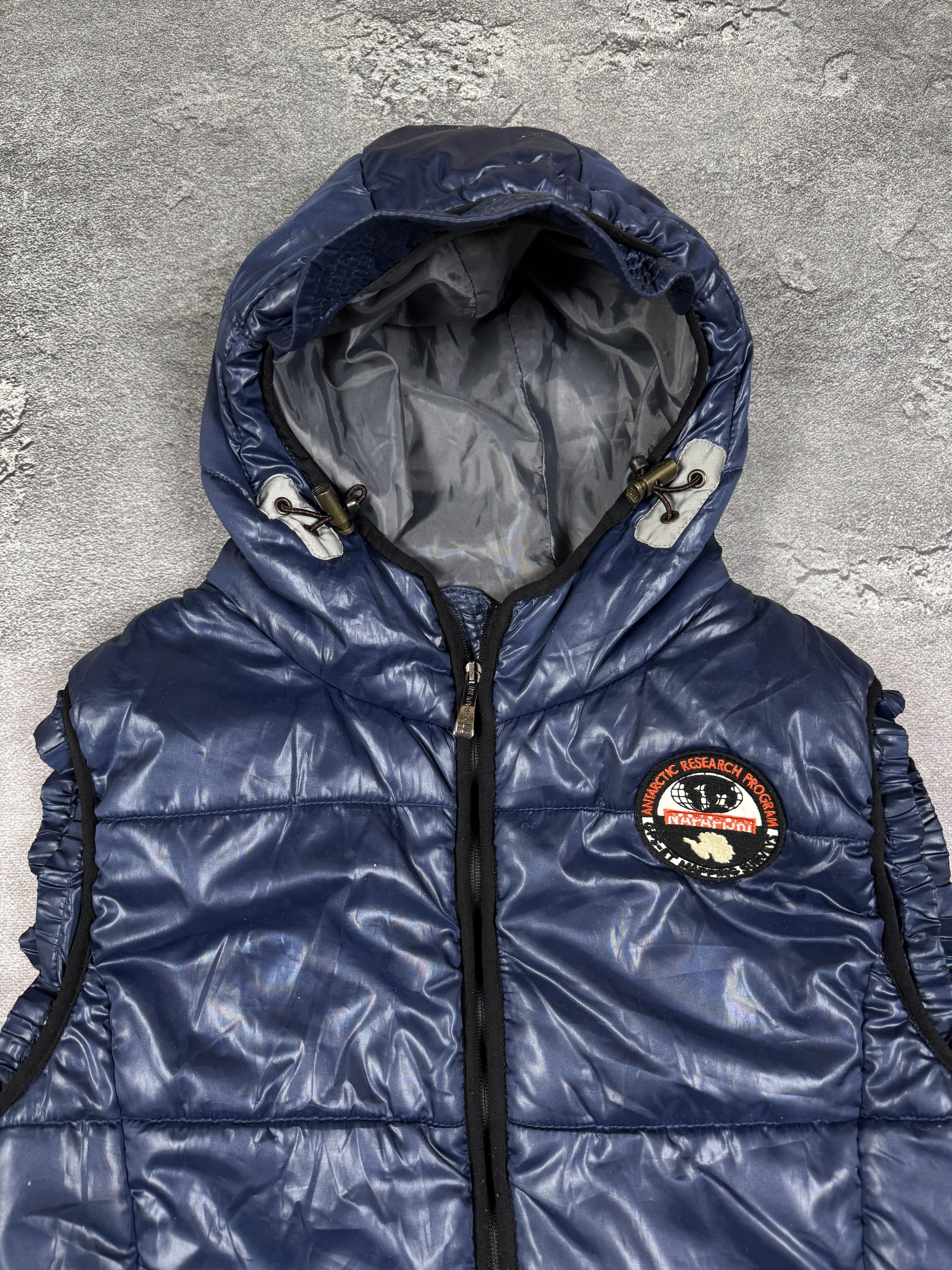 Napapijri Napapijri Nylon Gorpcore Outdoor Vest Size XL Streetwear Size US XL / EU 56 / 4 - 2 Thumbnail