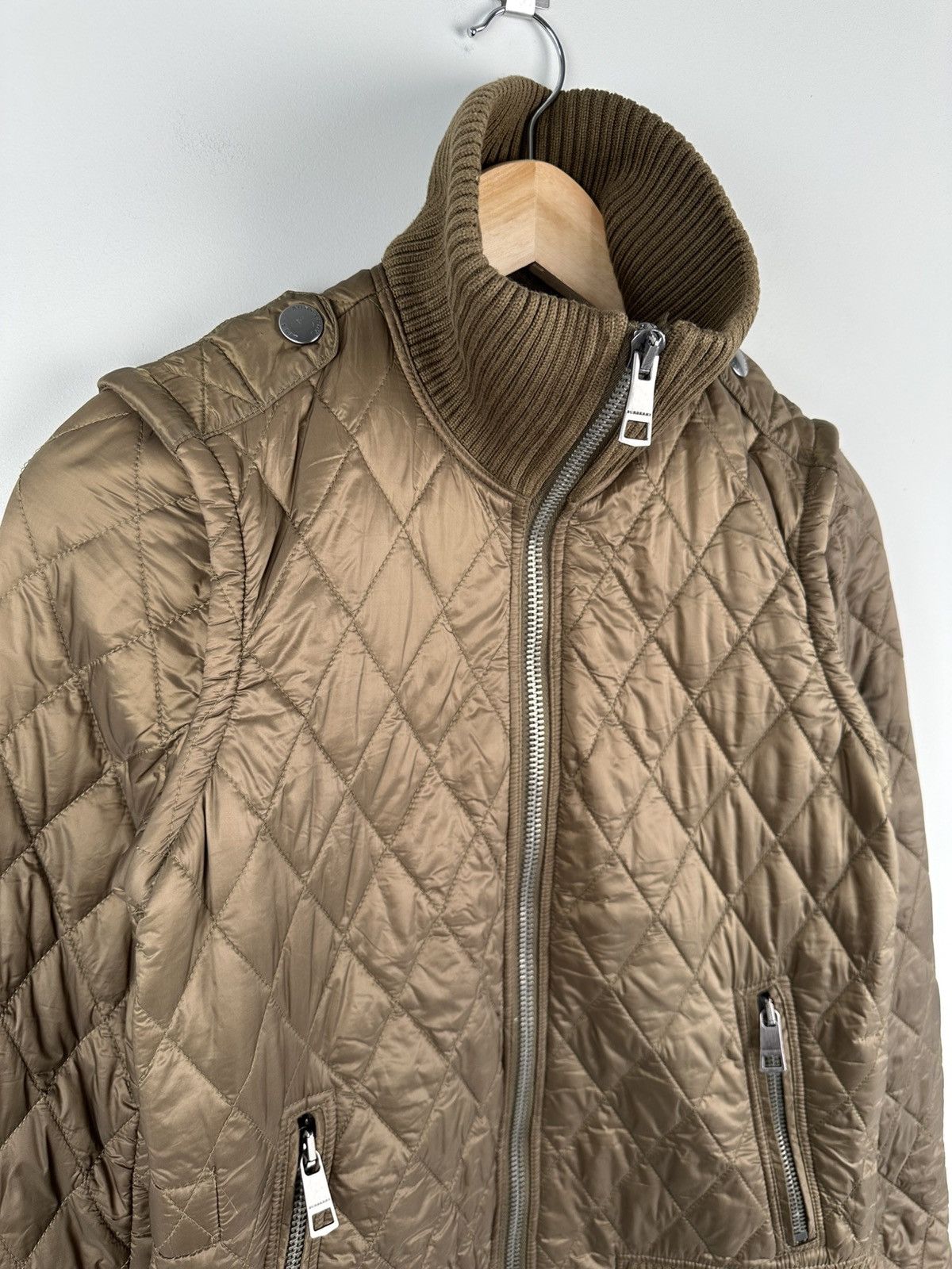 Burberry Burberry Brit 2 in 1 Quilted Jacket & Gilet Size XS / US 0-2 / IT 36-38 - 6 Thumbnail