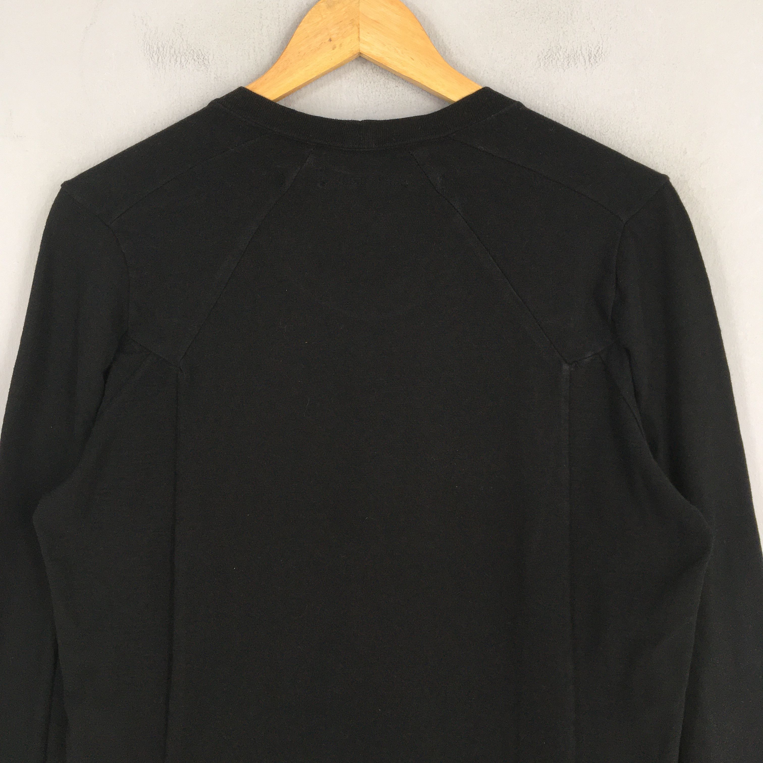 If Six Was Nine × Julius × Le Grande Bleu (L.G.B.) Julius Spring Summer 2015 Black / Prism LS T-Shirt Size 2 Size M / US 6-8 / IT 42-44 - 8 Thumbnail