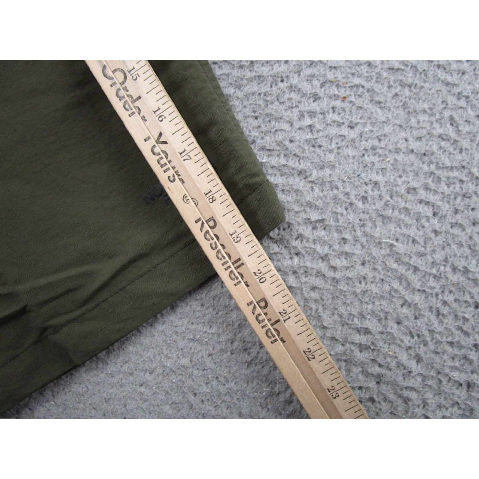 The North Face The North Face Shorts Mens Regular Fit Cargo Belted Army Green Navy Nylon Polyester Quick Dry Pockets Front Zipper 38 Mens Size US 38 / EU 54 - 6 Thumbnail