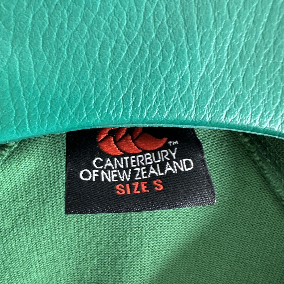 Canterbury of New Zealand IRELAND IRISH RUGBY 2005 2006 HOME JERSEY CANTERBURY Size US S / EU 44-46 / 1 - 6 Thumbnail