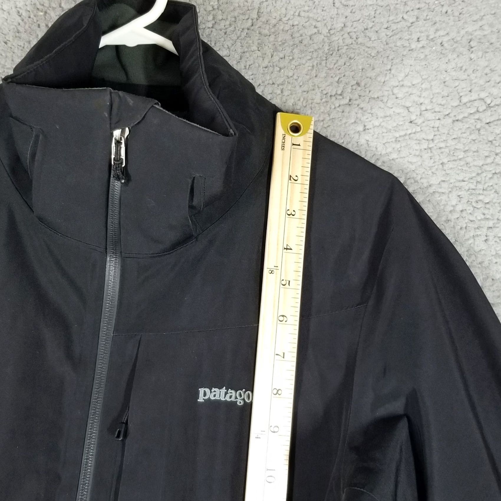 Patagonia Patagonia Powder Bowl Jacket Womens Large Black Solid Zip Insulated Parka Outdoor Ski Fall Winter Casual Travel Regular Mid-Length Size L / US 10 / IT 46 - 7 Thumbnail