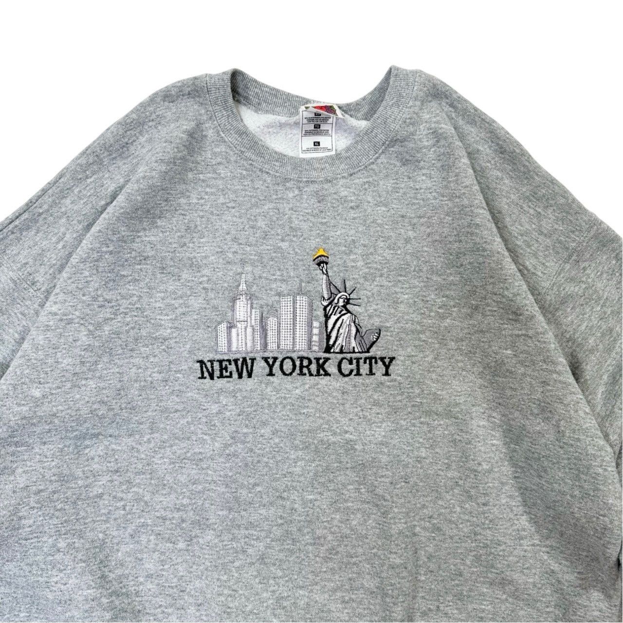Vintage Vintage 90s Fruit of the Loom Embroidered New York City Size US XL / EU 56 / 4 - 2 Thumbnail