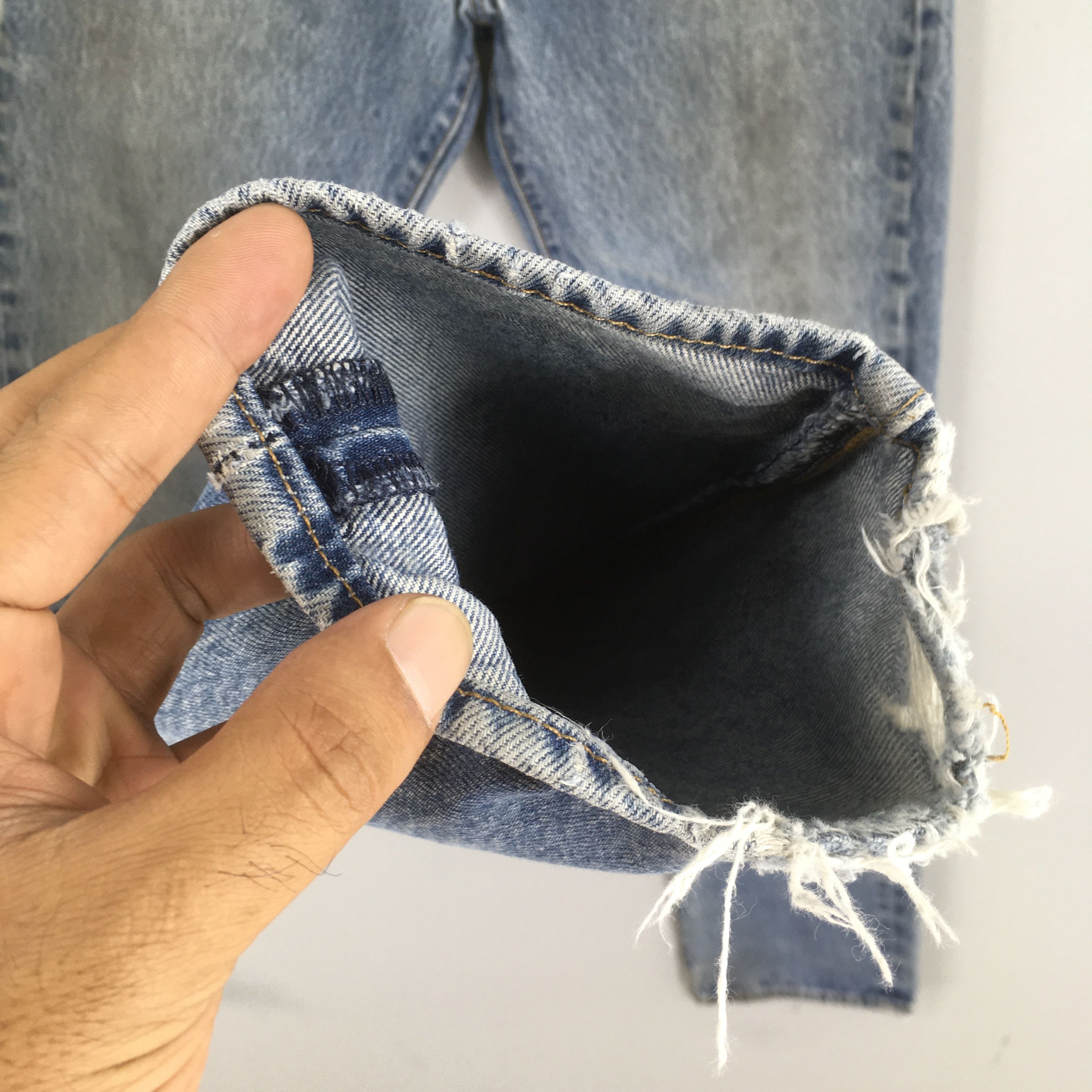 Levi's Size 31x32 Vintage 90s Levi's 501 Faded Dirty Jeans S652 Size US 31 - 4 Thumbnail