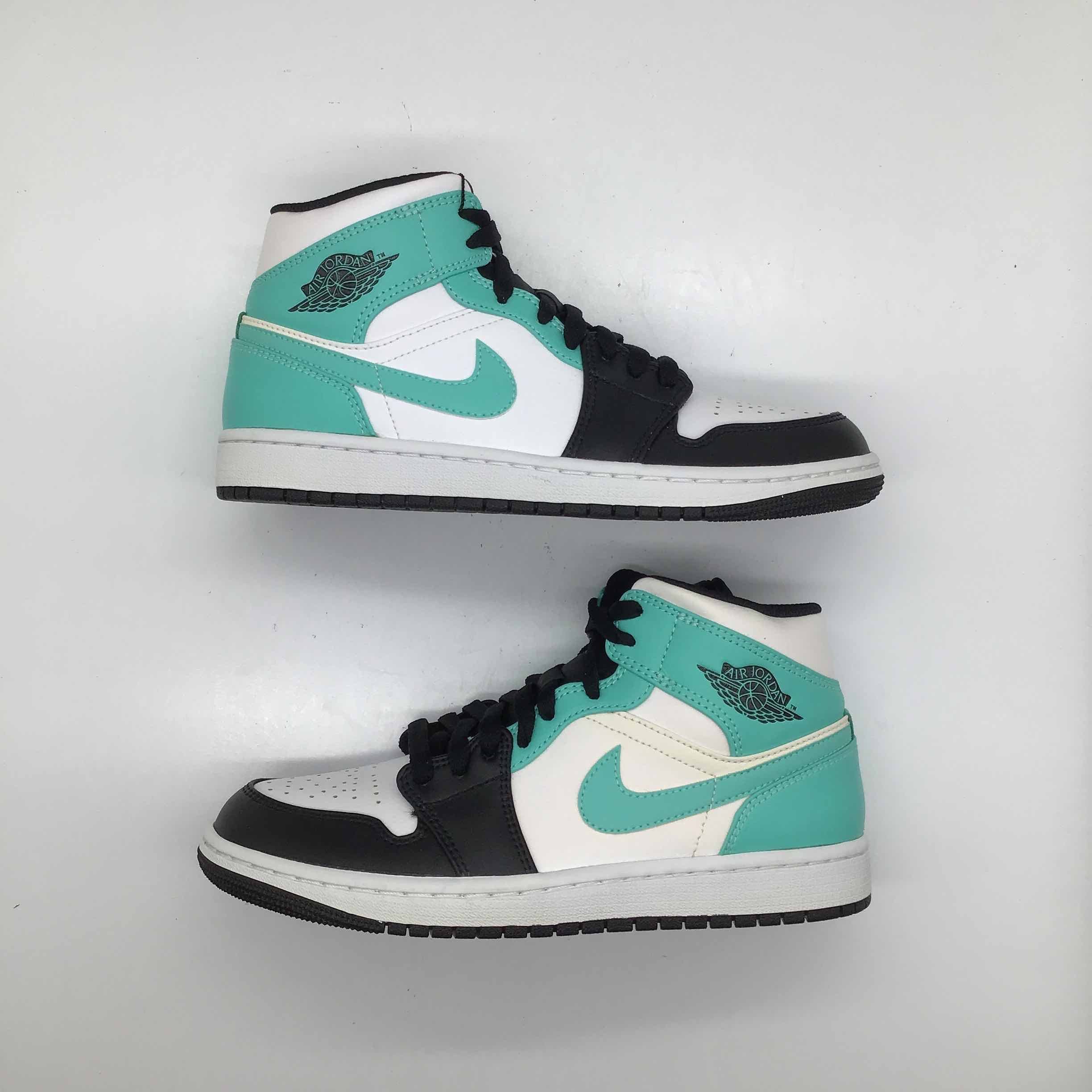 Air Jordan Mid Tropical Twist