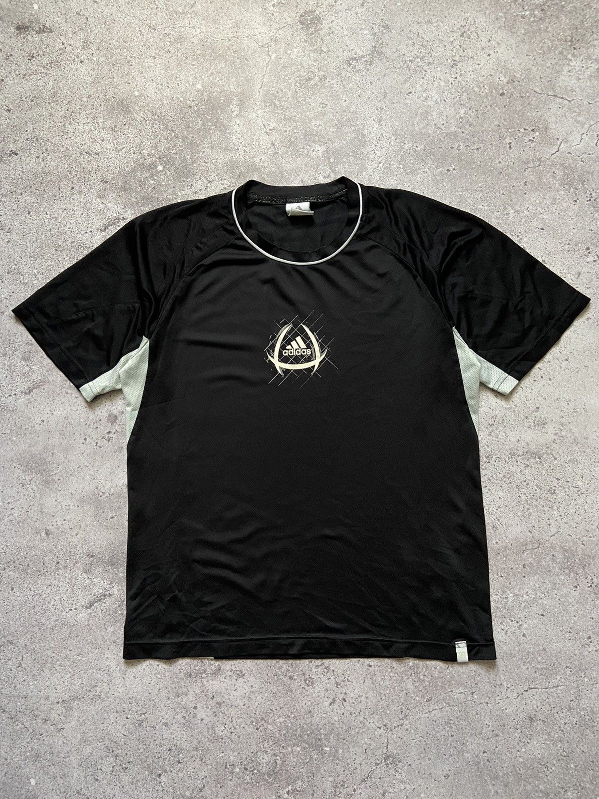 Adidas Vintage Adidas Center Logo Stripes Soccer Jersey Y2K Size US M / EU 48-50 / 2 - 1 Thumbnail