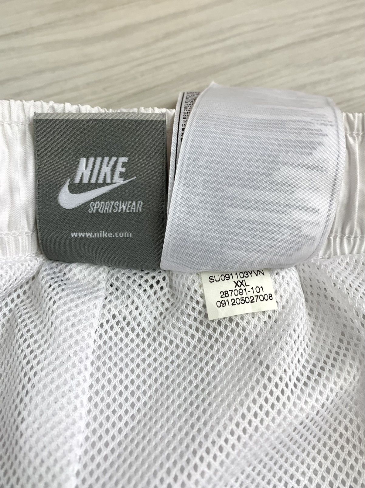 Vintage RARE Vintage y2k Nike Drill Nylon Track Pants White Size XXL Size US 38 / EU 54 - 8 Thumbnail