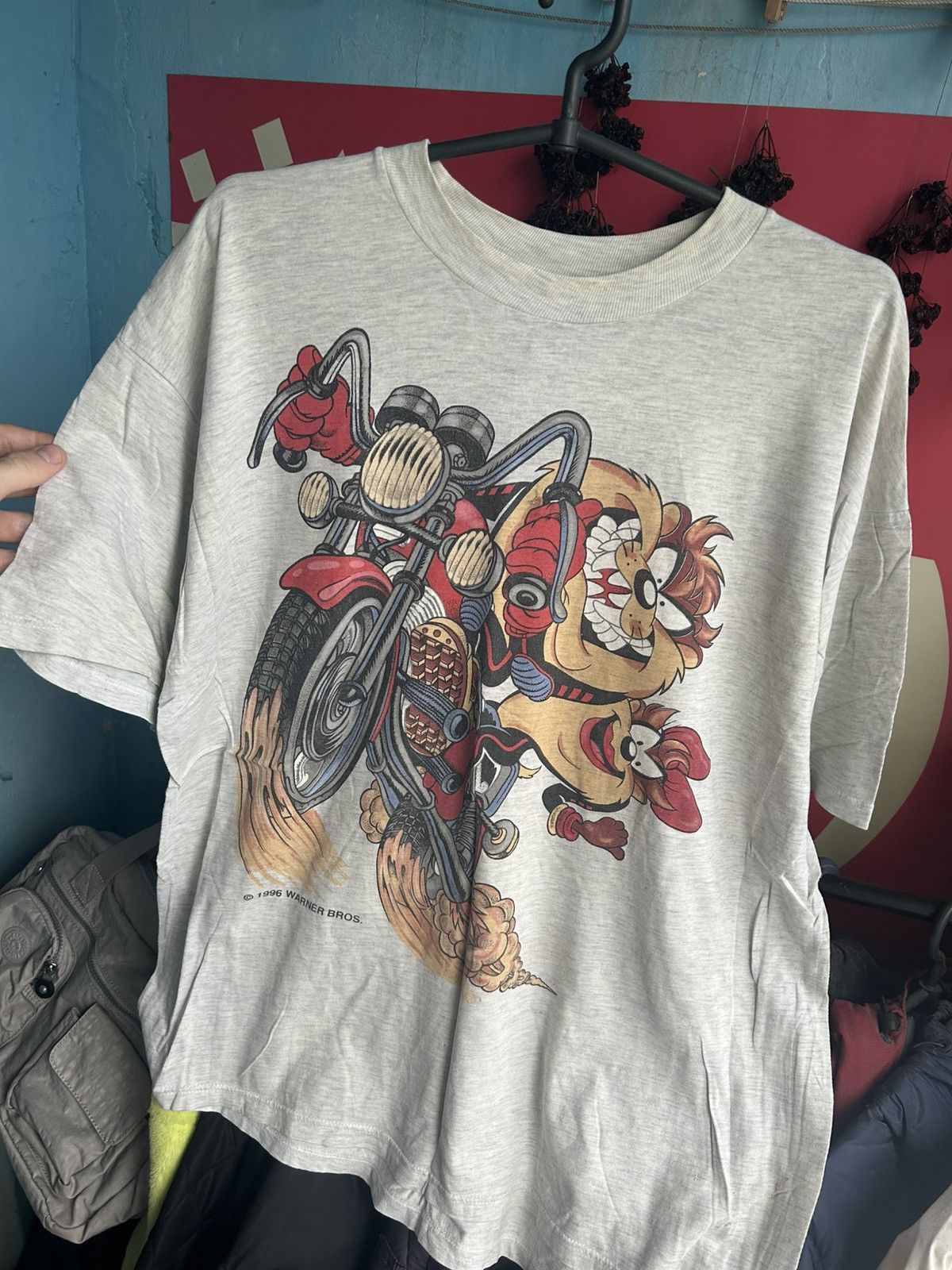 Vintage Vintage Warner Bros. 1996 TAZ Big Logo Rare Merch T-Shirt Size US XL / EU 56 / 4 - 2 Thumbnail