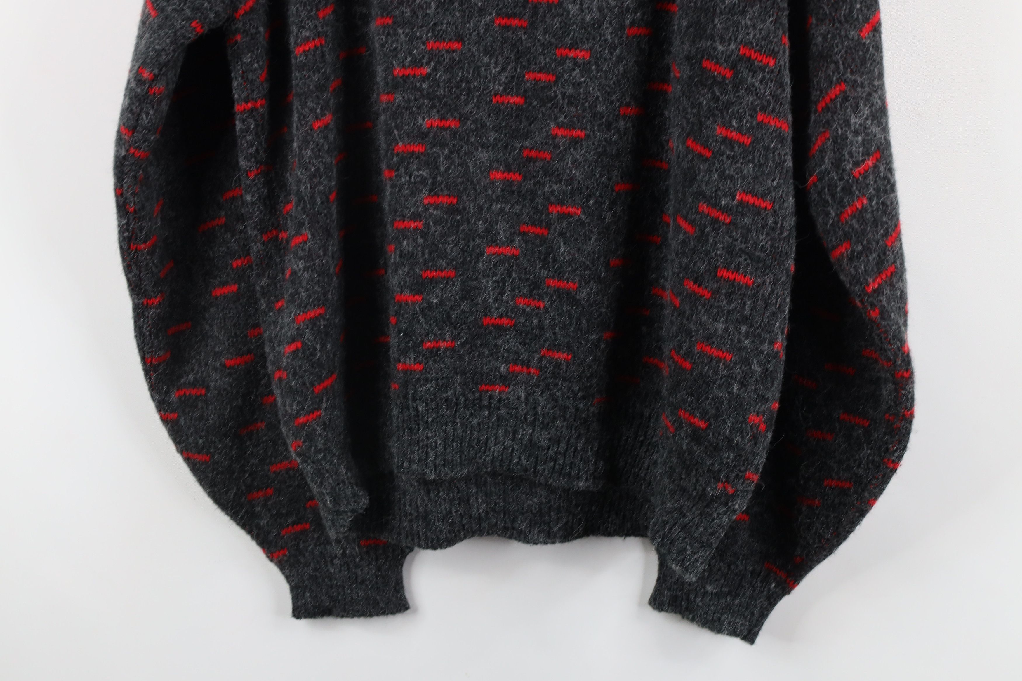 Vintage Vintage 90s Streetwear Shag Fuzzy Knit Crewneck Sweater Size M / US 6-8 / IT 42-44 - 8 Thumbnail
