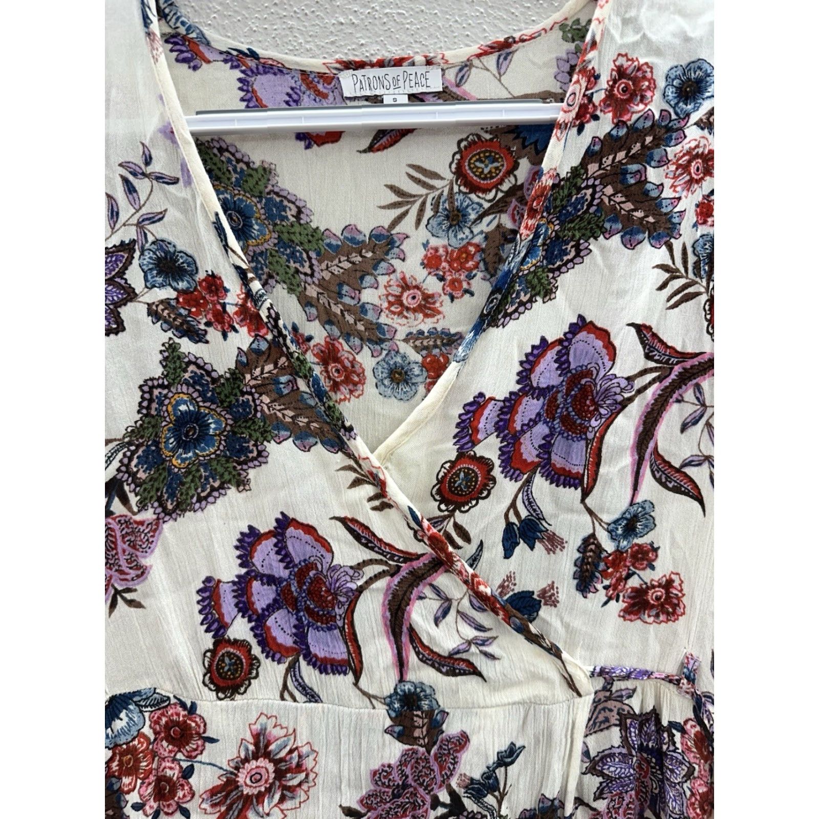 Vintage Patrons Of Peace Womens Dress Maxi Floral Faux Wrap Dress Size S White Flutter Sleeve V-Neck Dress Long Sleeve Size S / US 4 / IT 40 - 3 Thumbnail