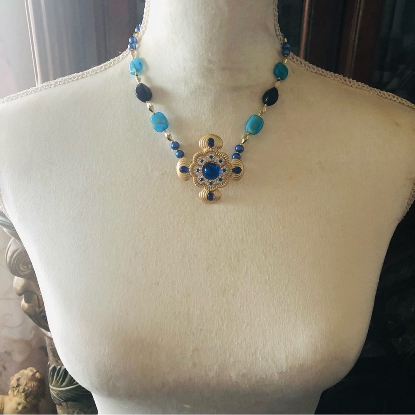 Handmade Handcrafted repurpose glass stone Pearl necklace Size ONE SIZE - 5 Thumbnail