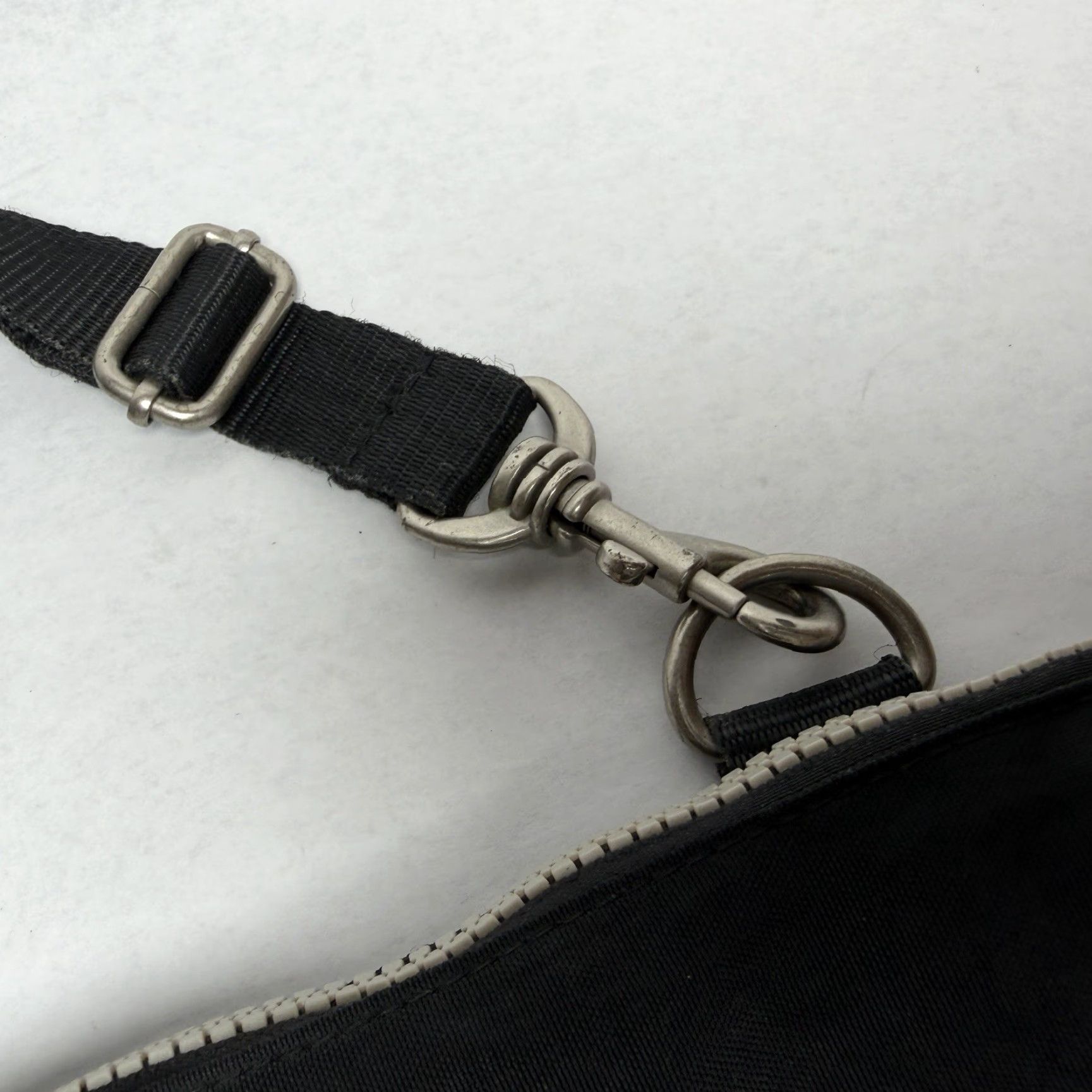 Vintage Baggallini Purse Crossbody Nylon Side Zipper Organizer Adjustable Strap Black Small Women Size ONE SIZE - 6 Thumbnail