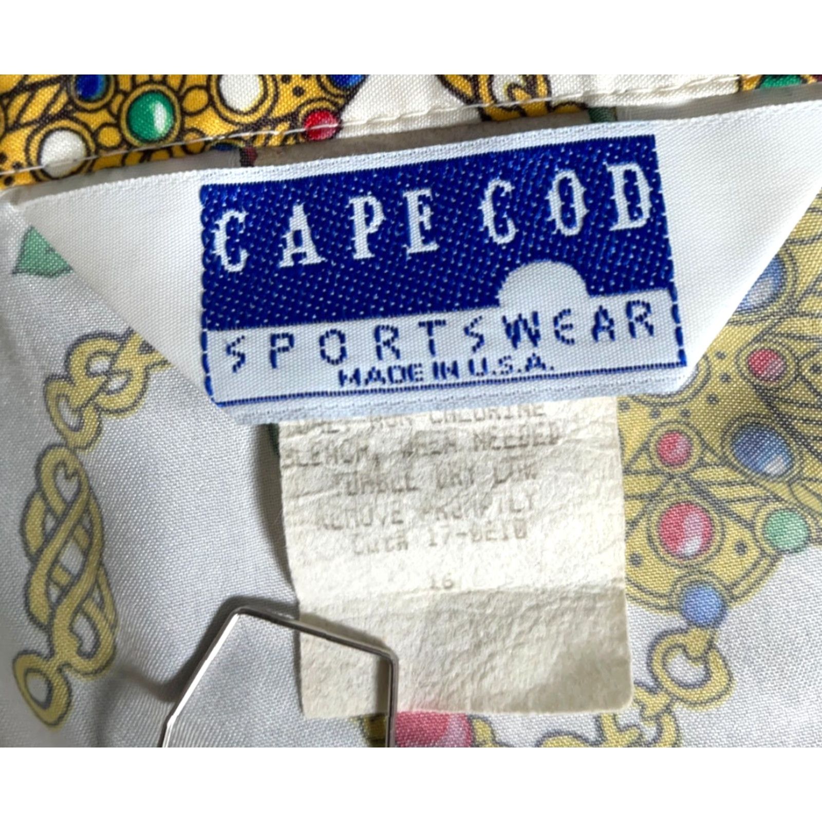 Vintage Cape Cod Floral Gold Chains Print Shirt Women's XL White Camp Collar AOP Vintage 90s Bohemian Retro Flower Shirt Womens XL White Cape Cod Size XL / US 12-14 / IT 48-50 - 3 Thumbnail