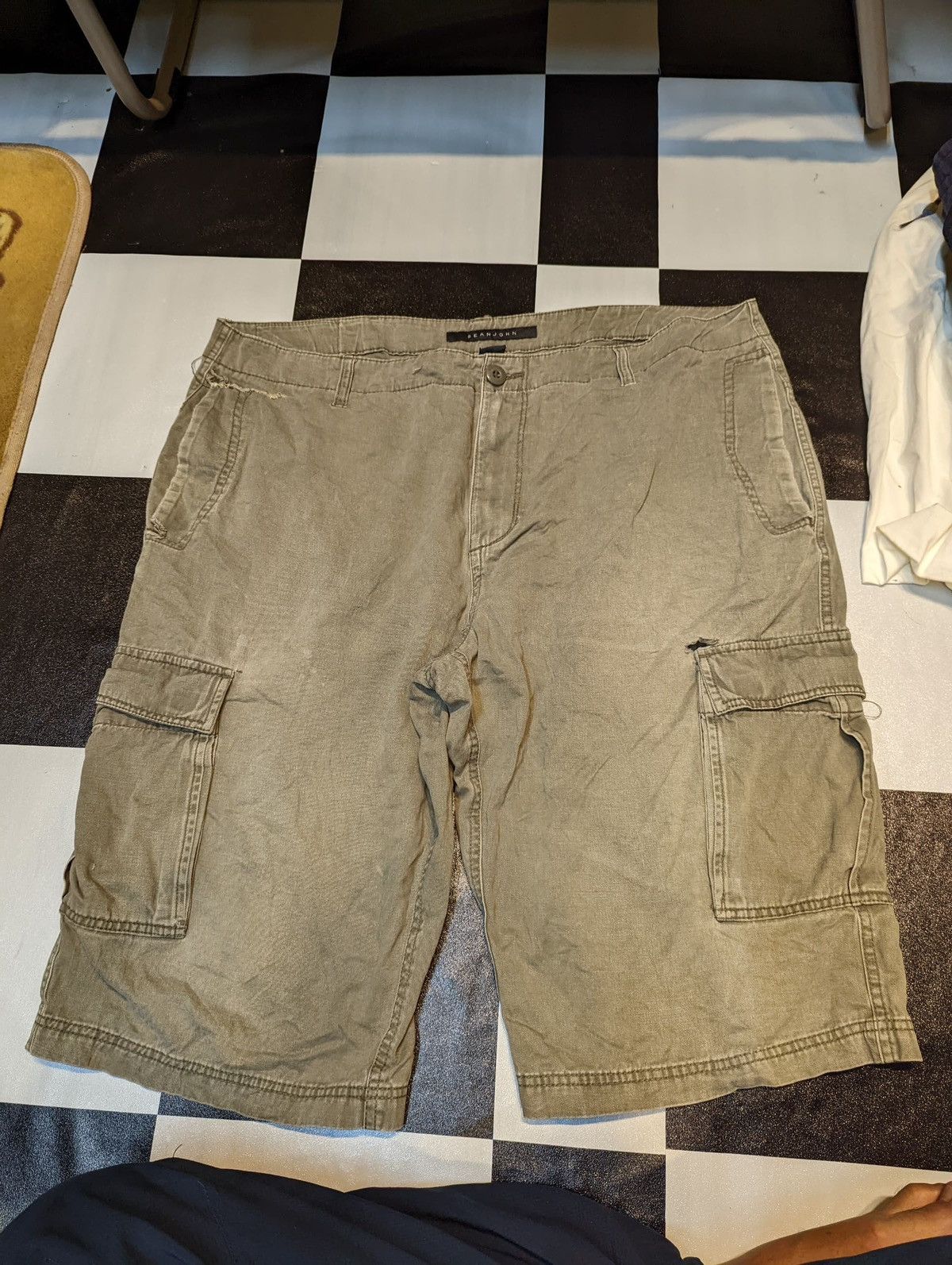 Sean John Sean John Short Pants Cargo Size US 44 / EU 60 - 1 Thumbnail