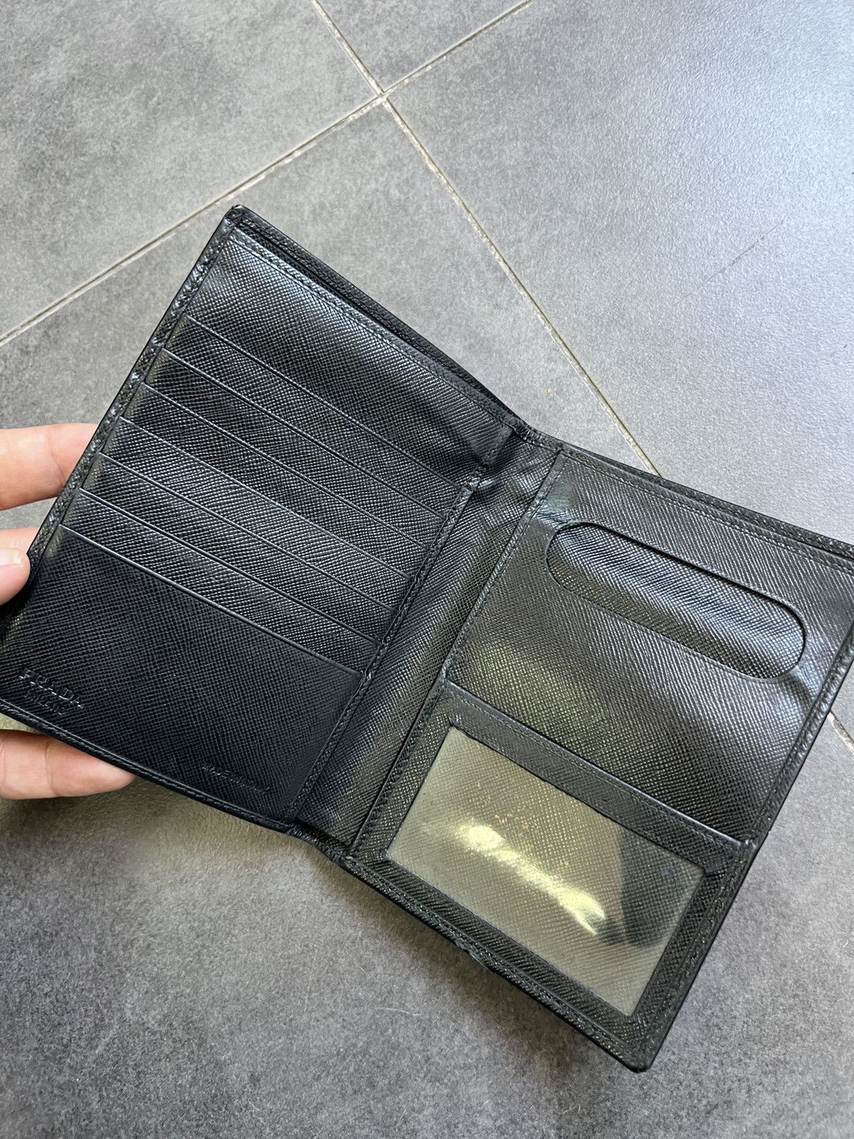 Prada Vintage Prada saffiano wallet cardholder Size ONE SIZE - 10 Thumbnail
