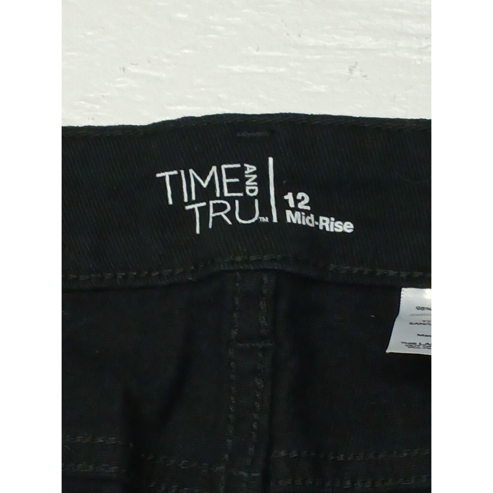 Other Time & Tru (12) Mid -Rise Black Khaki Womens Casual Shorts Size 34" / US 12 / IT 48 - 6 Thumbnail