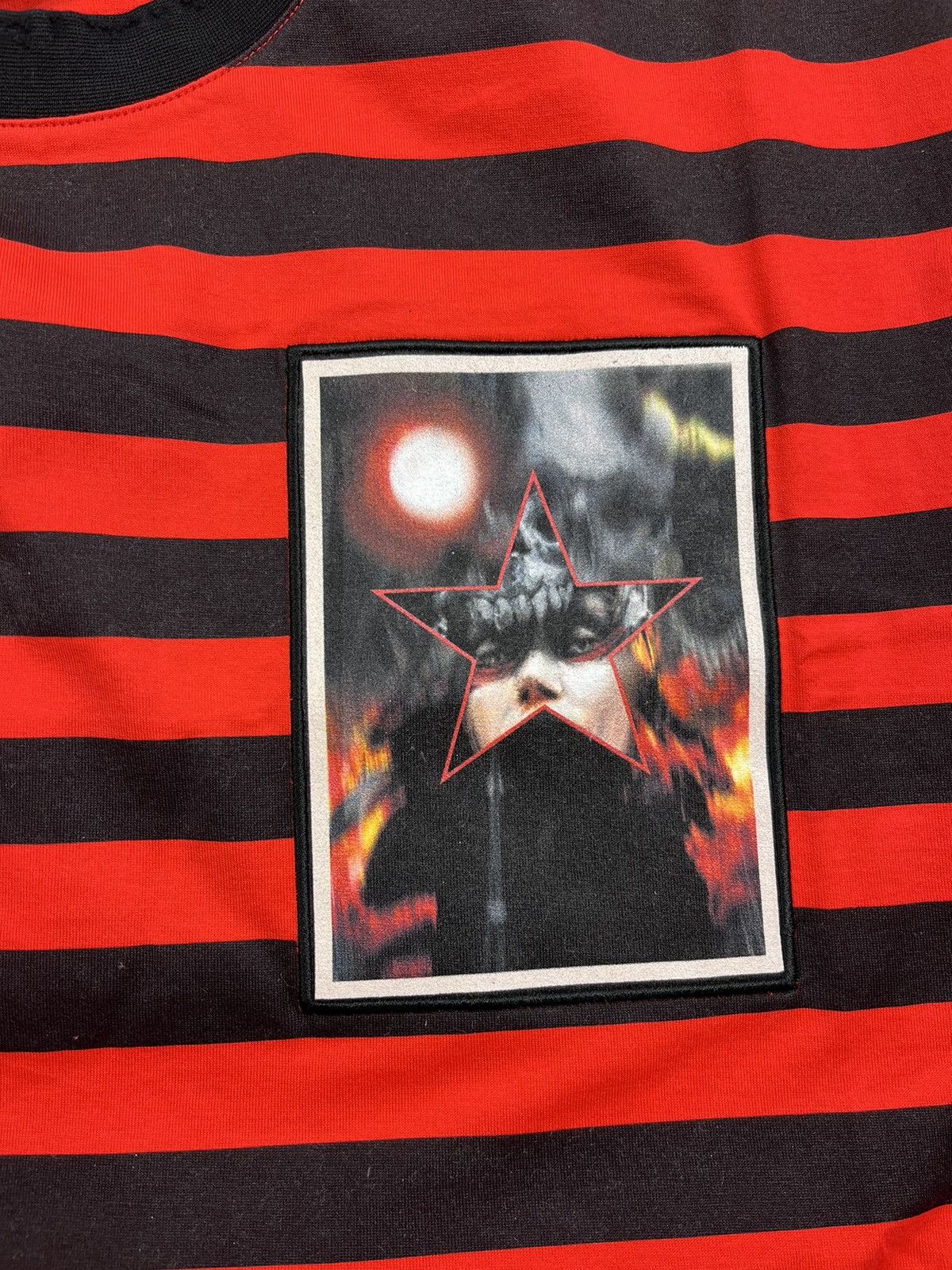 Givenchy BY RICCARDO TISCI PORTRAIT STRIPE PRINT OVERSIZED T-SHIRT Size US XL / EU 56 / 4 - 3 Thumbnail
